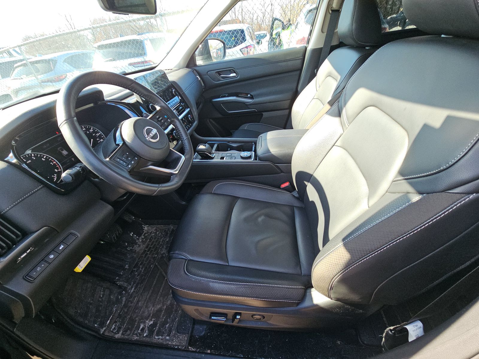 2024 Nissan Pathfinder SL AWD