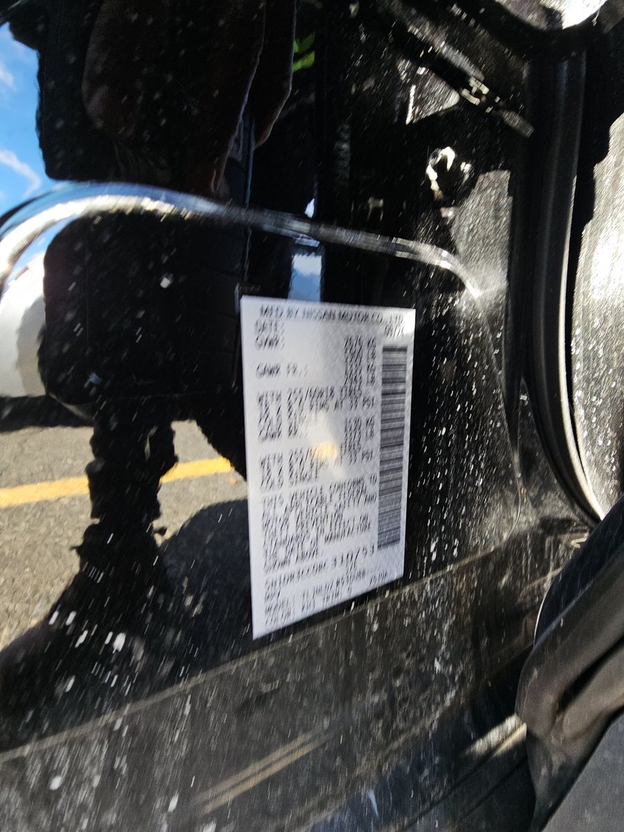 2024 Nissan Pathfinder SL AWD