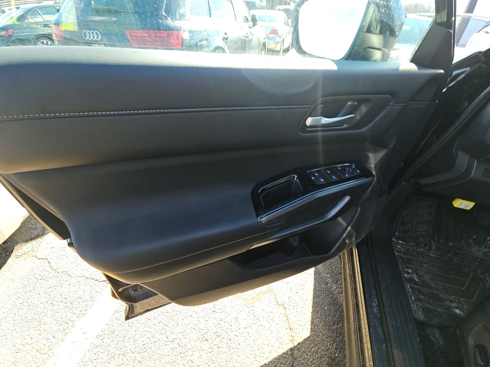 2024 Nissan Pathfinder SL AWD