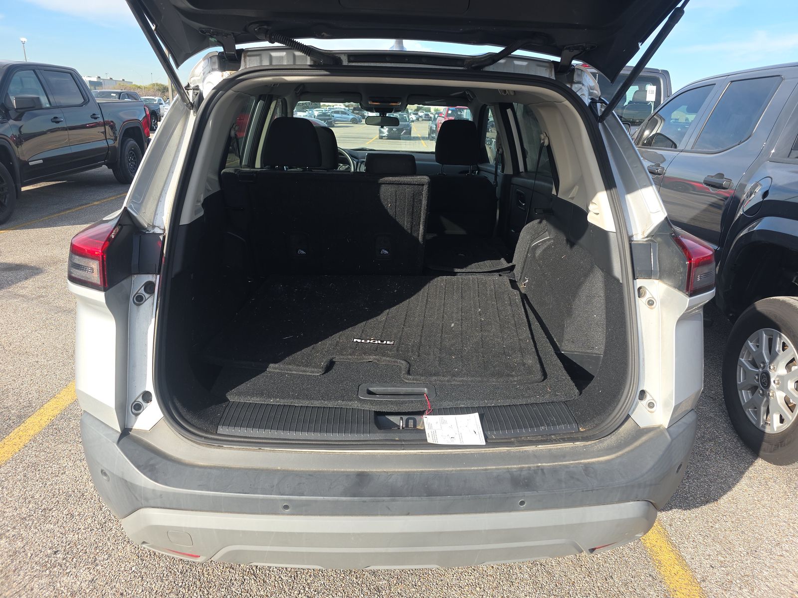 2022 Nissan Rogue SV AWD