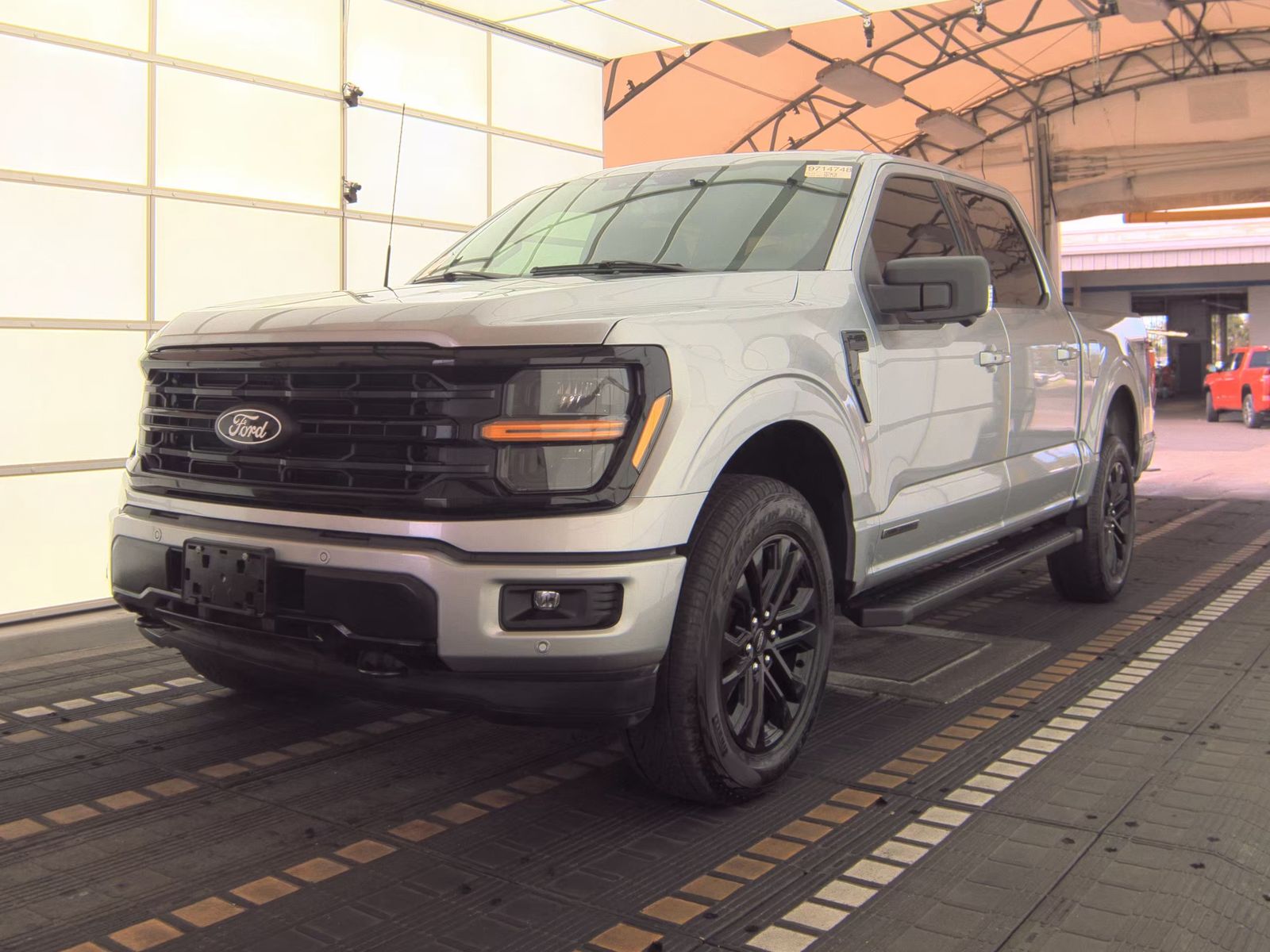 2025 Ford F-150 Hybrid XLT AWD