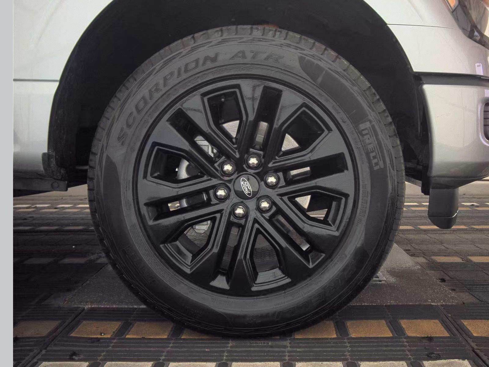 2025 Ford F-150 Hybrid XLT AWD