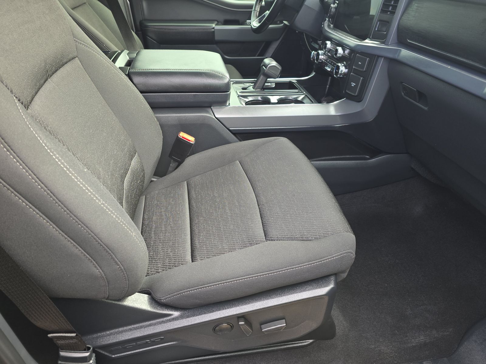 2025 Ford F-150 Hybrid XLT AWD