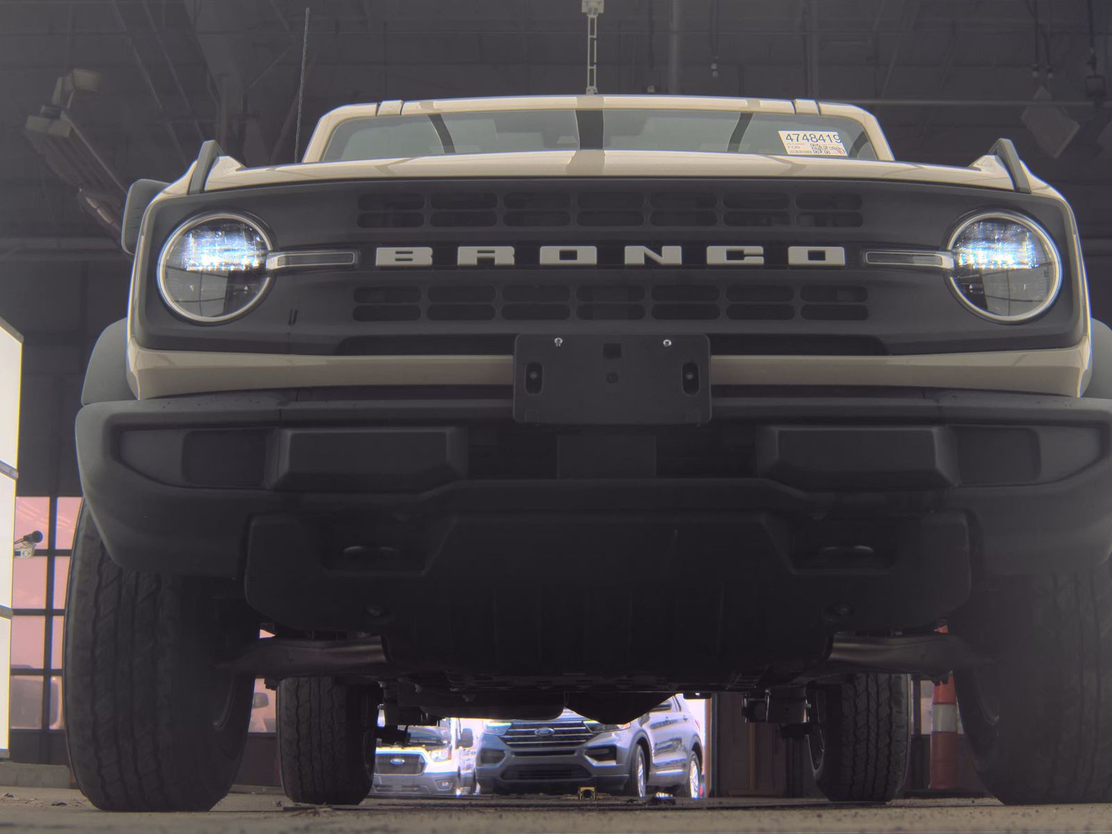 FORD BRONCO - 4