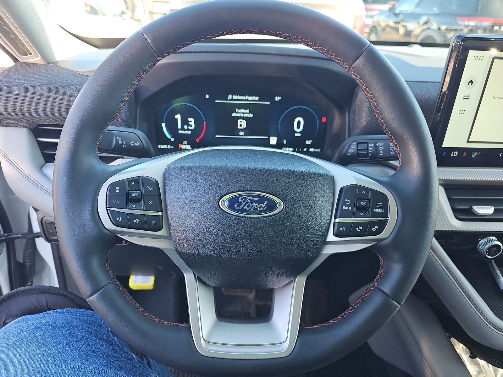 2025 Ford Explorer Active AWD