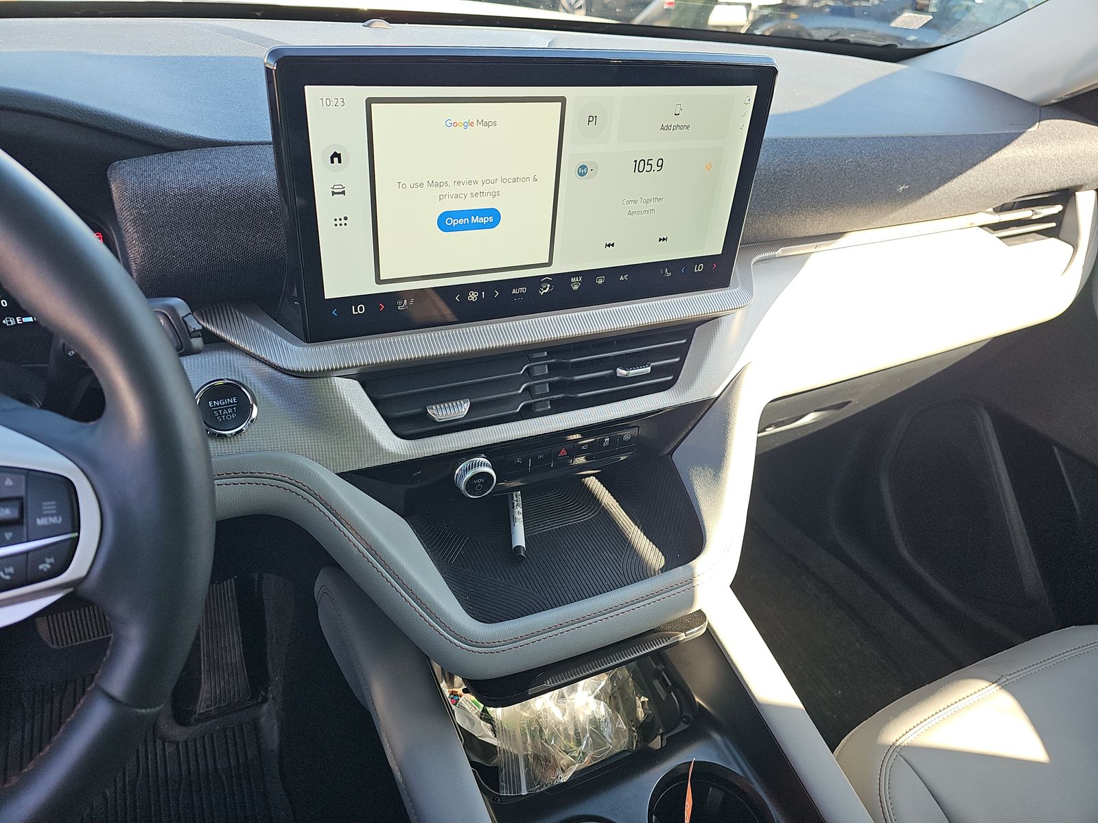 2025 Ford Explorer Active AWD