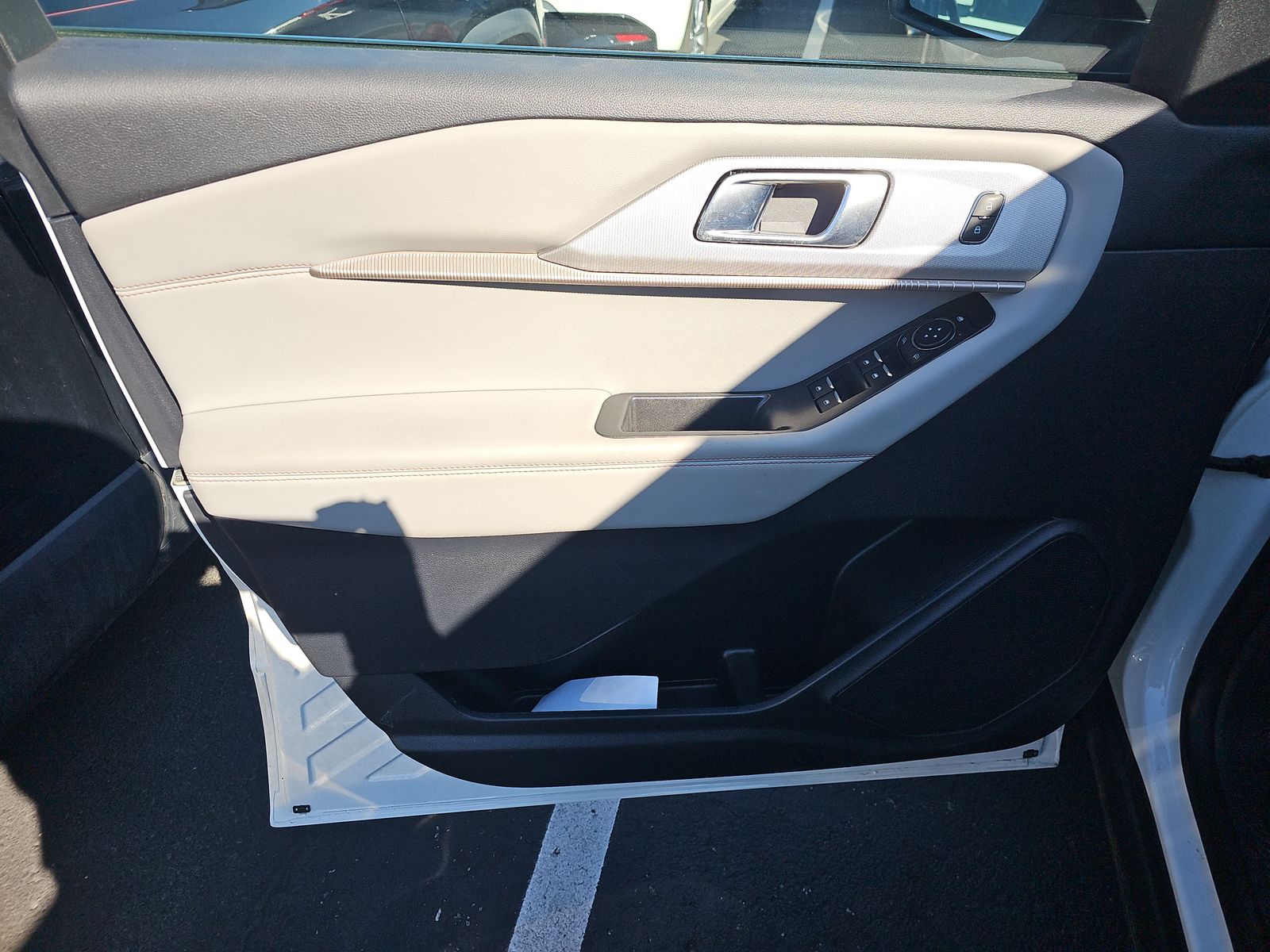 2025 Ford Explorer Active AWD