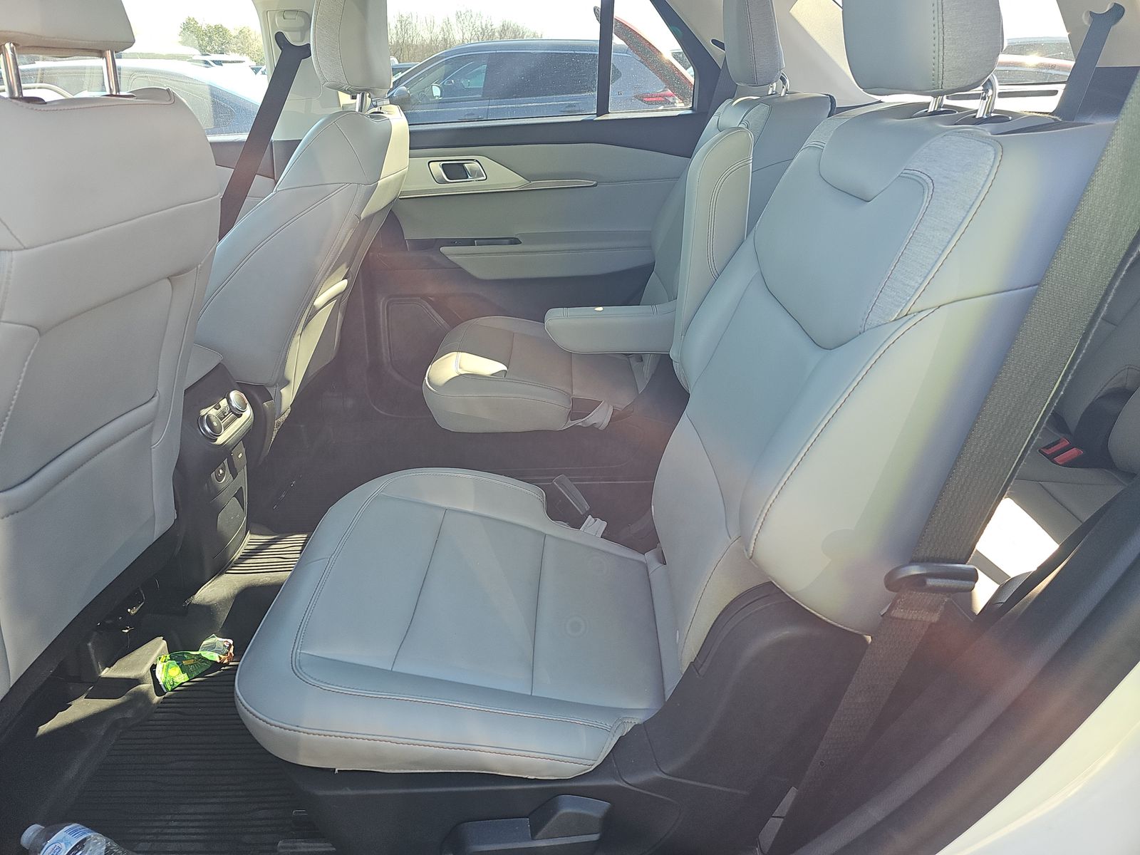 2025 Ford Explorer Active AWD