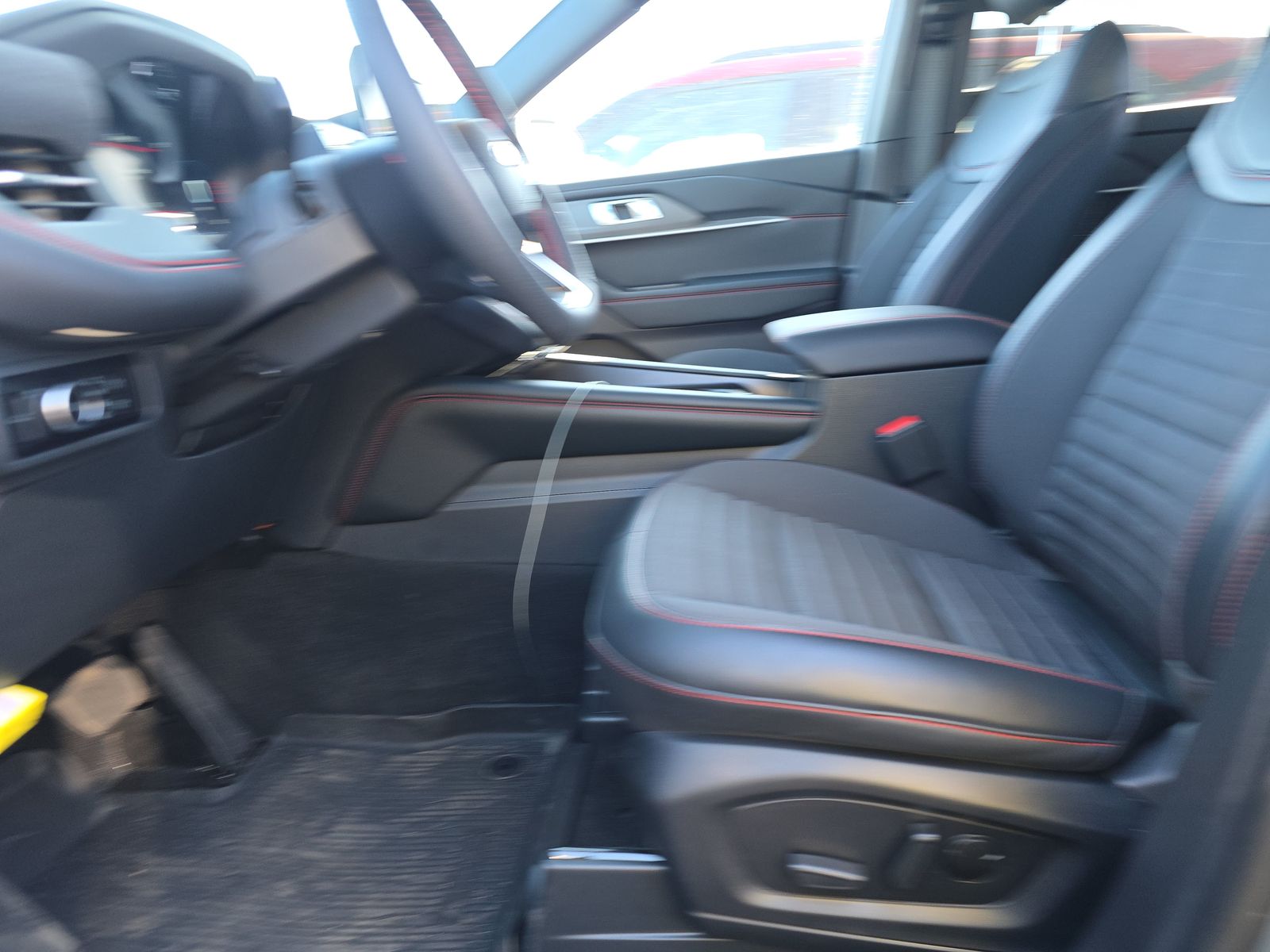 2025 Ford Explorer ST-Line AWD