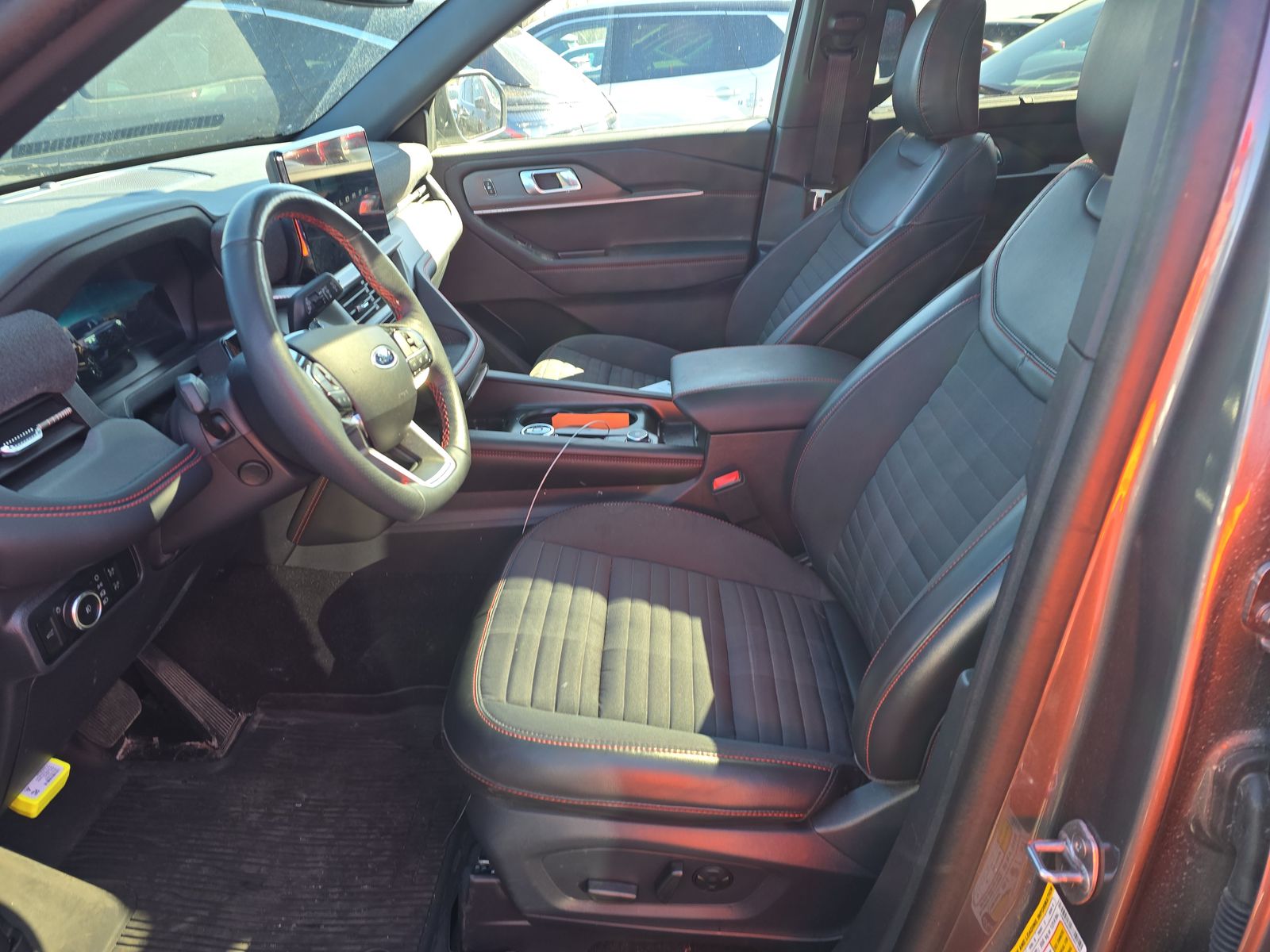 2025 Ford Explorer ST-Line AWD