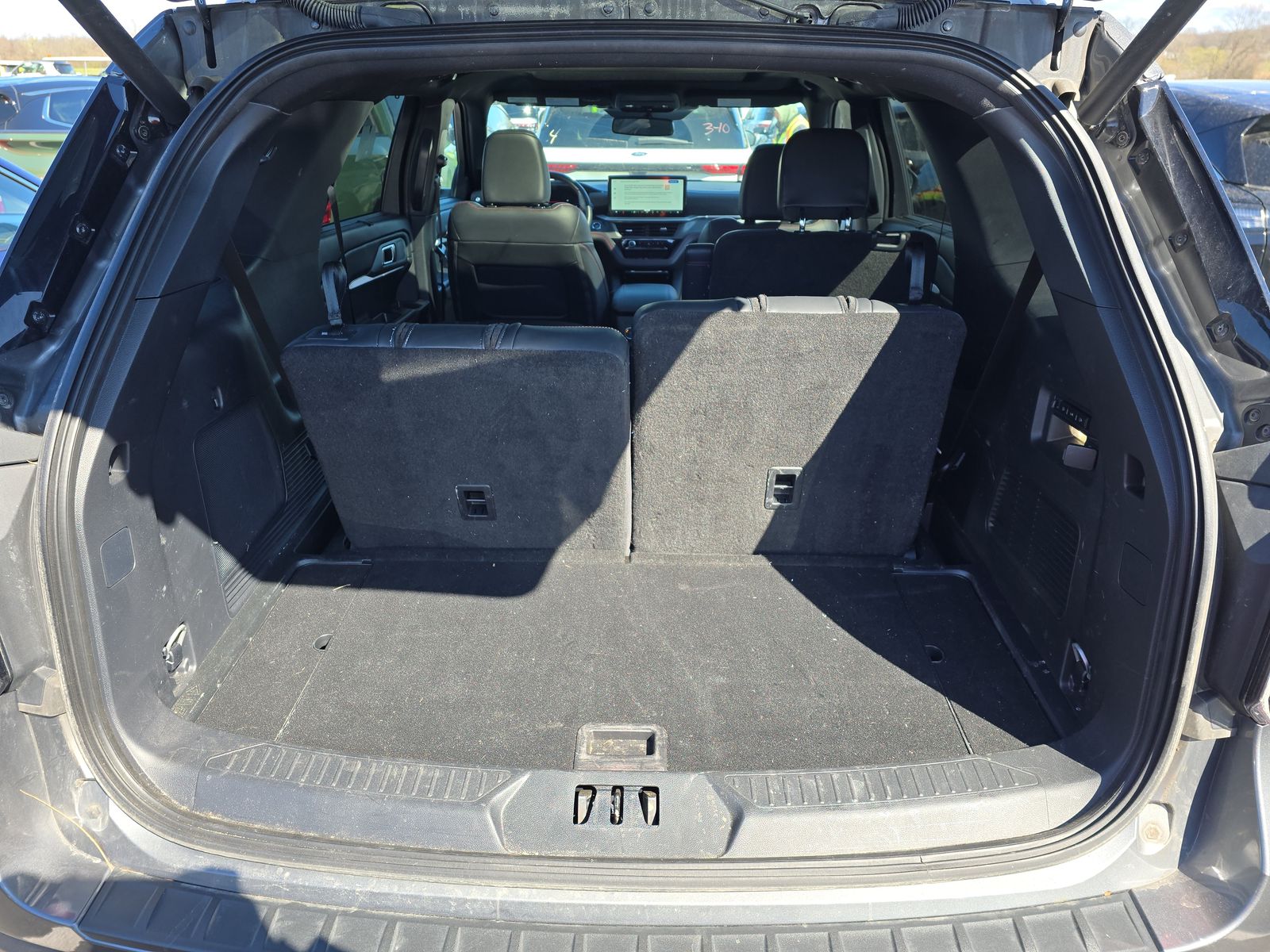 2025 Ford Explorer ST-Line AWD