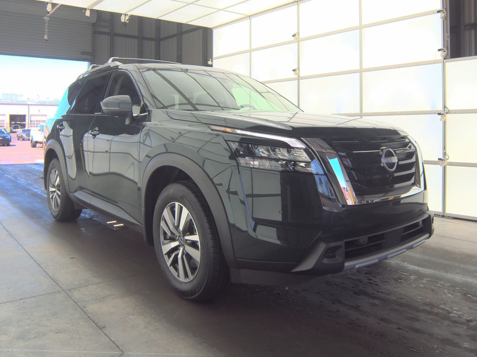 2025 Nissan Pathfinder SL FWD