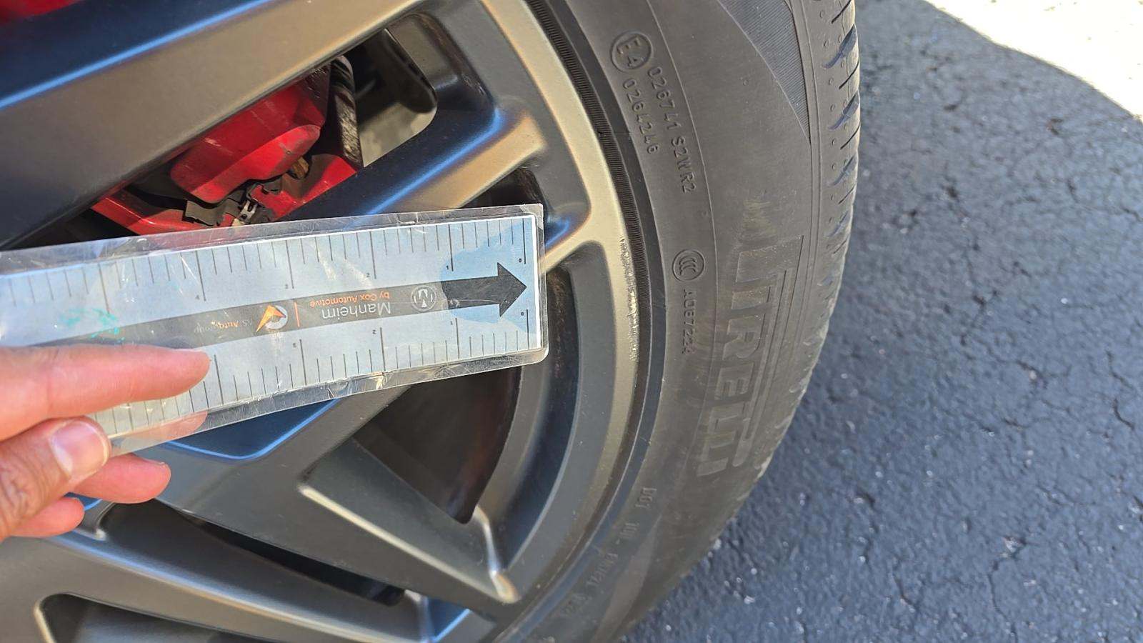 2025 Ford Explorer ST-Line AWD