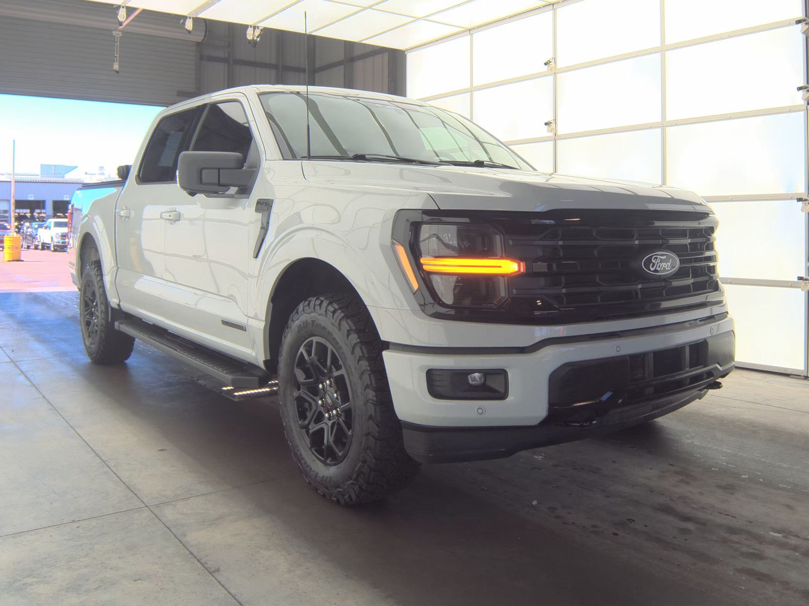 2024 Ford F-150 Hybrid XLT AWD