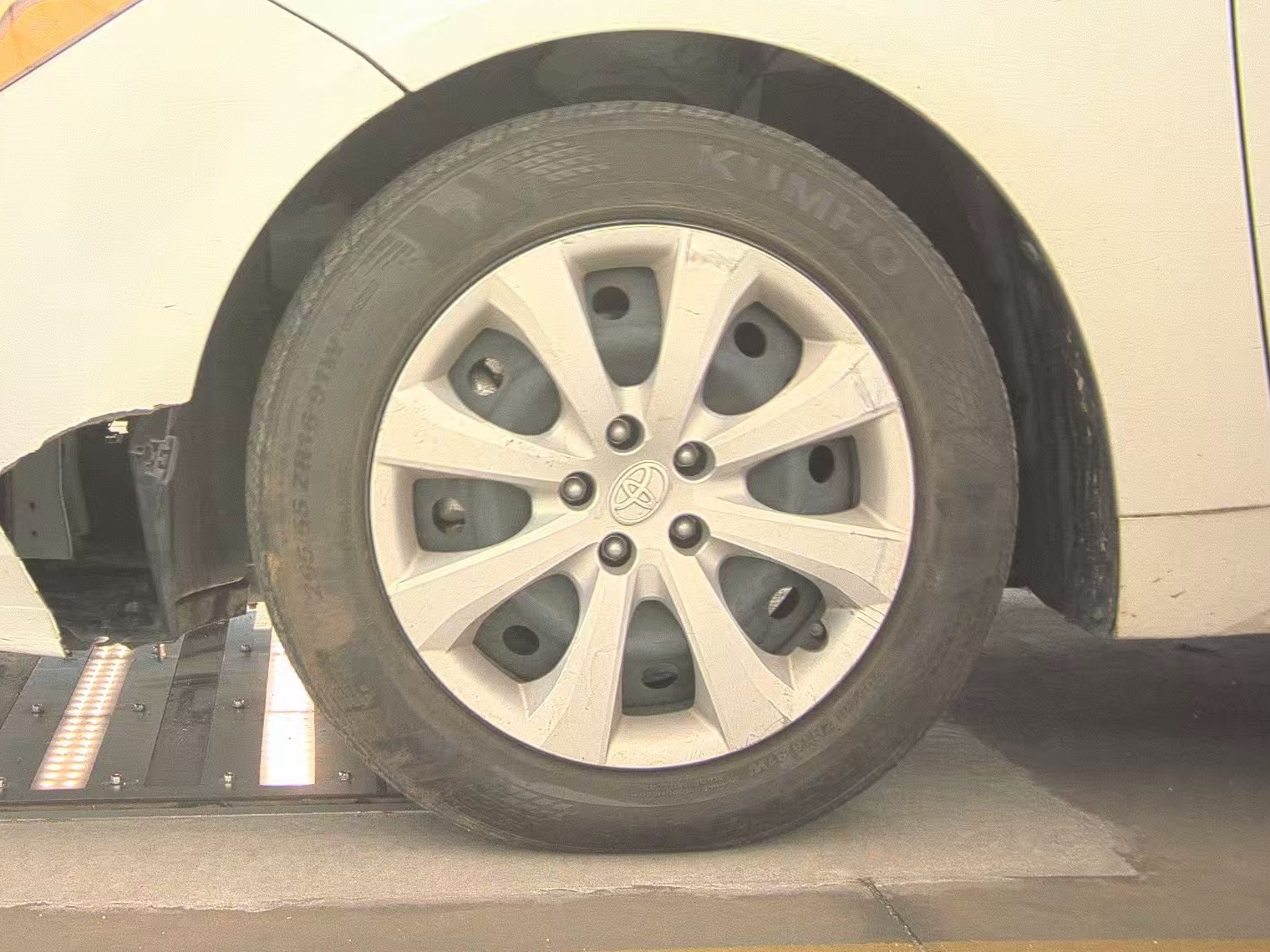 2024 Toyota Corolla Hybrid LE FWD