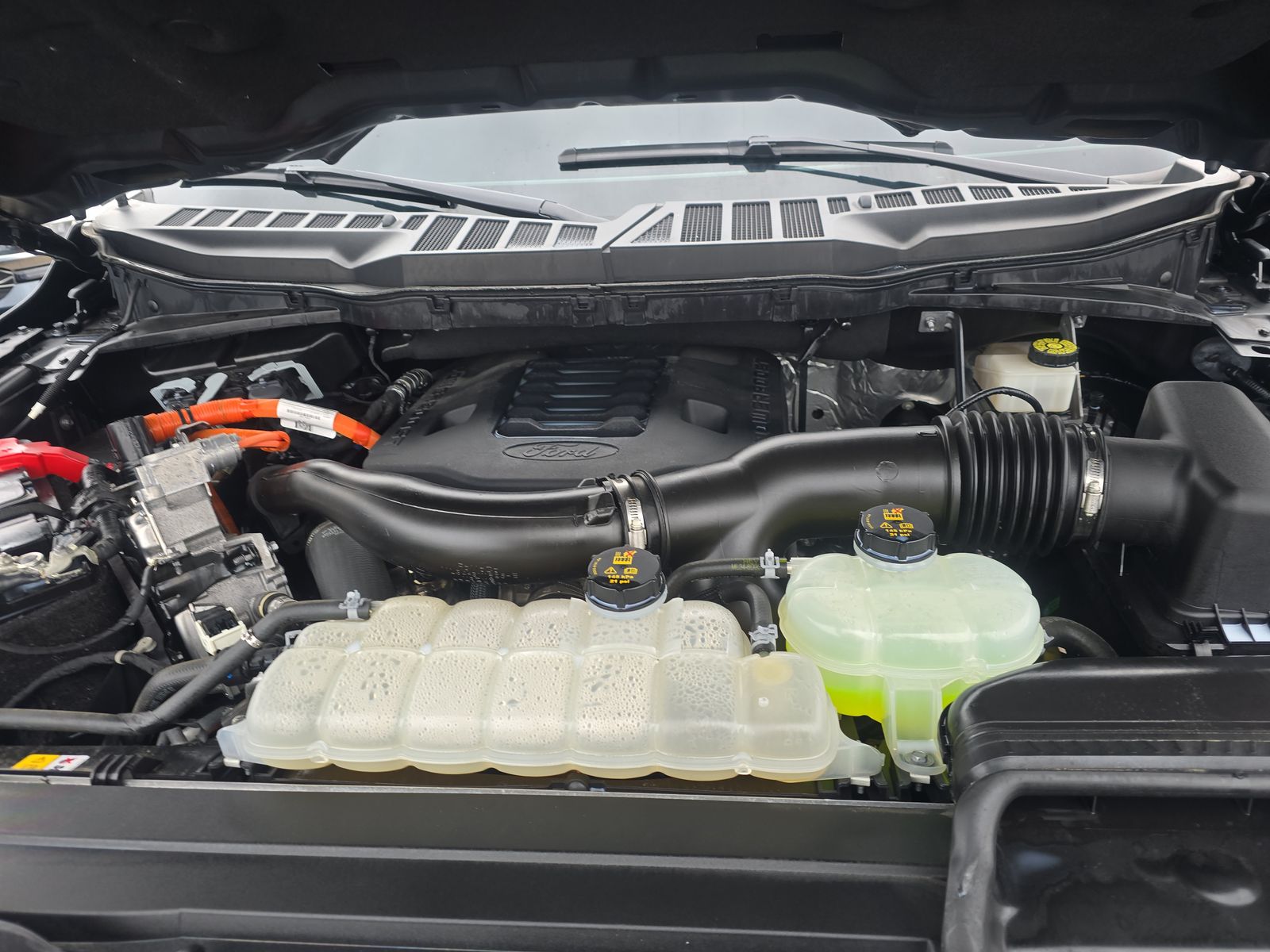 2023 Ford F-150 Hybrid XLT AWD