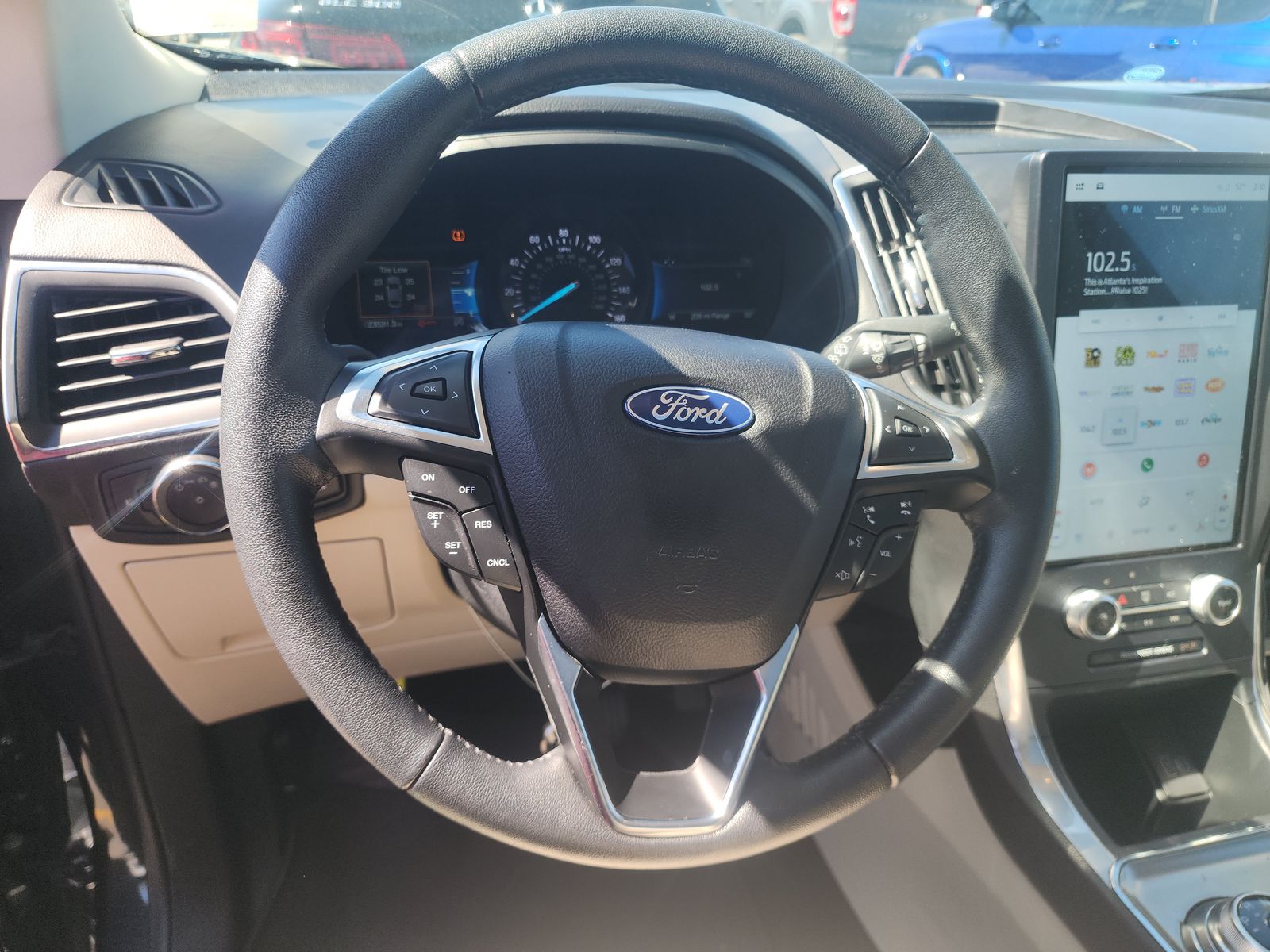 2022 Ford Edge Titanium AWD