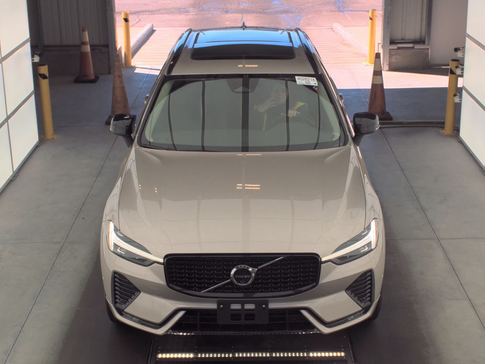 2025 Volvo XC60 B5 Plus AWD