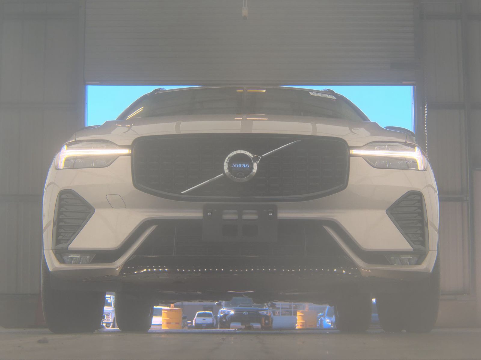 2025 Volvo XC60 B5 Plus AWD