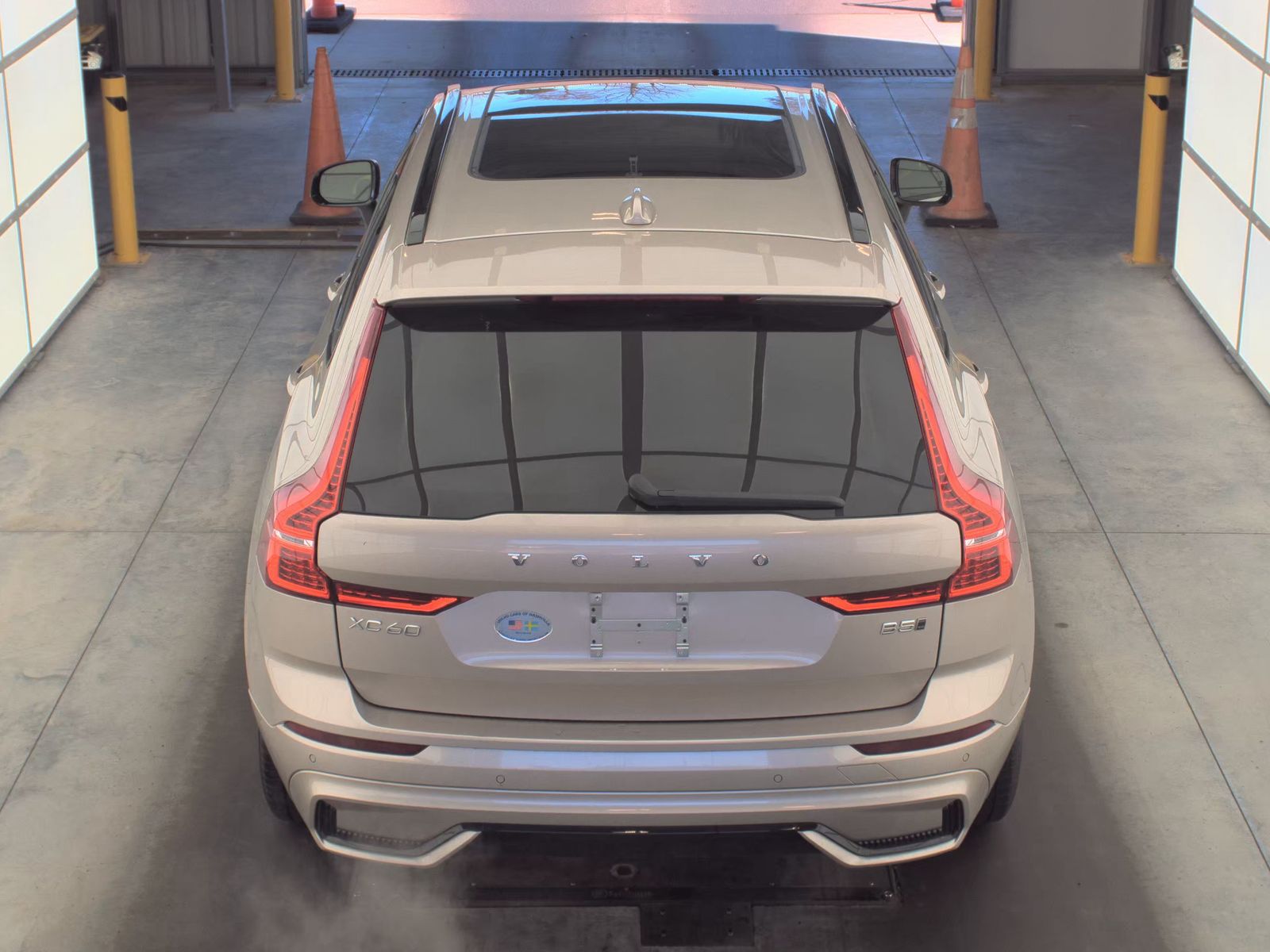 2025 Volvo XC60 B5 Plus AWD