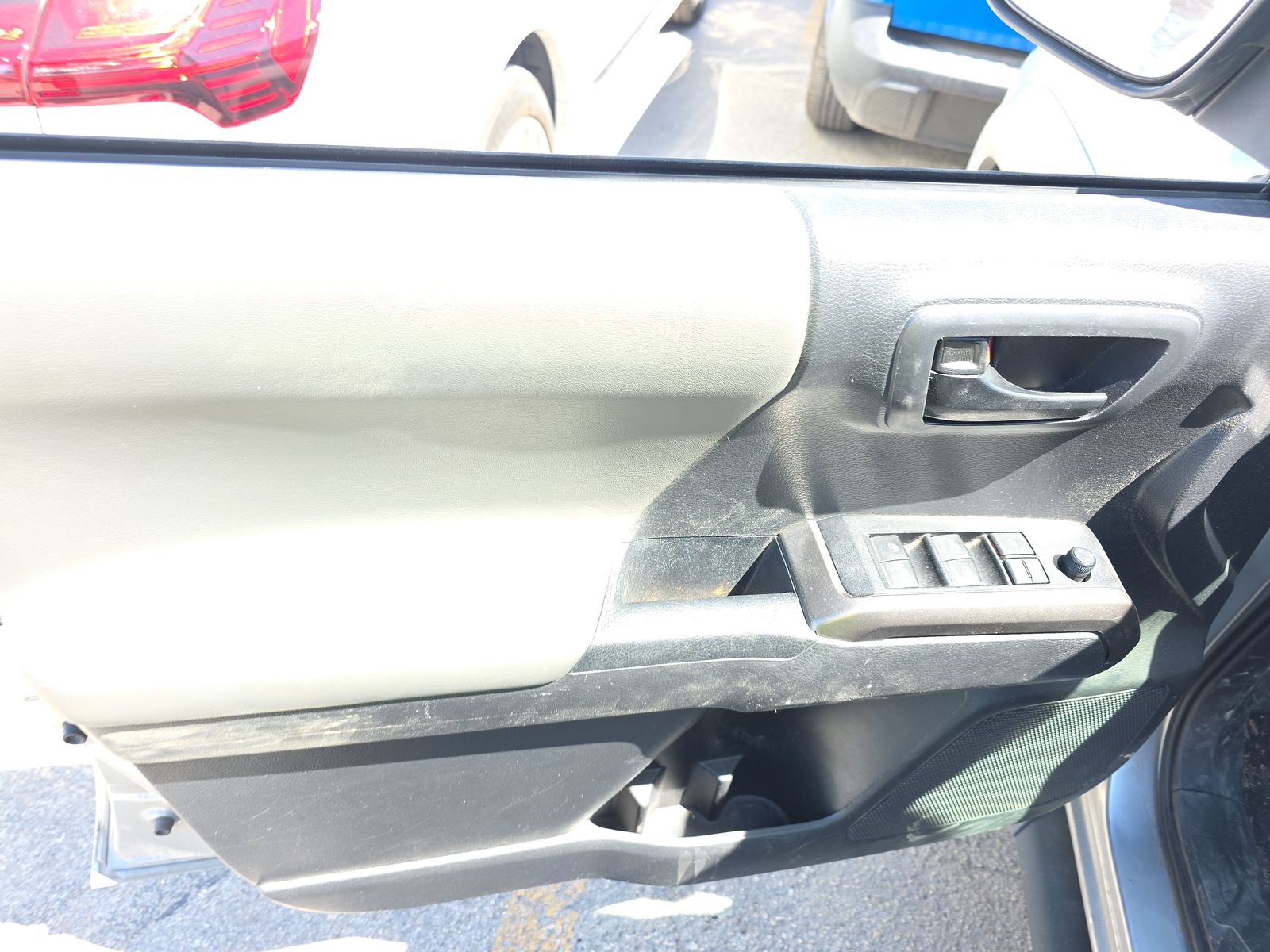 2022 Toyota Tacoma SR5 RWD