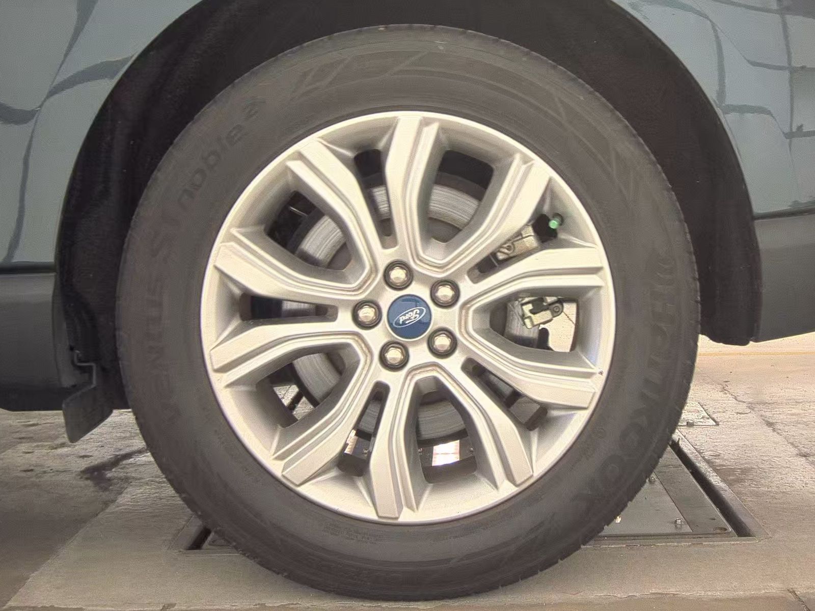 2022 Ford Edge Titanium AWD