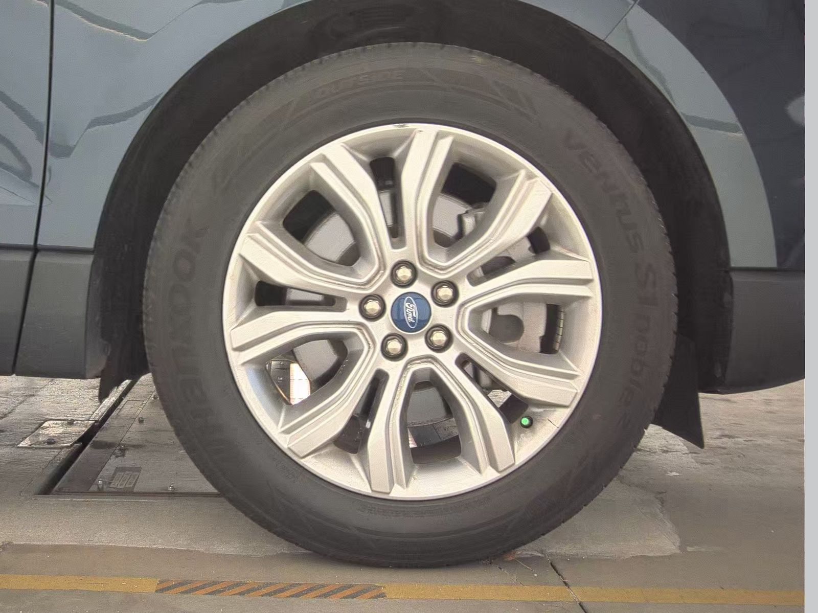 2022 Ford Edge Titanium AWD