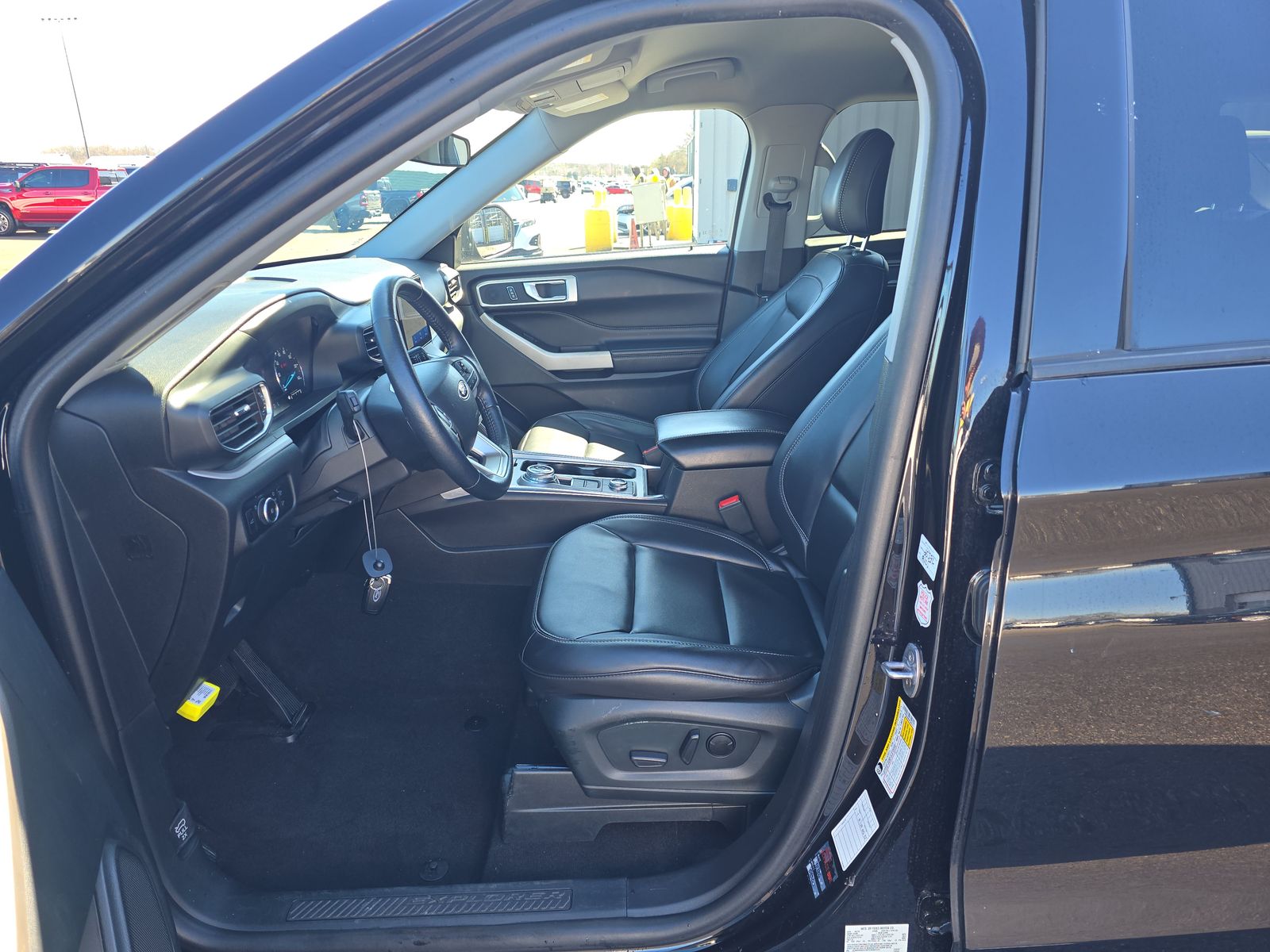 2023 Ford Explorer XLT AWD