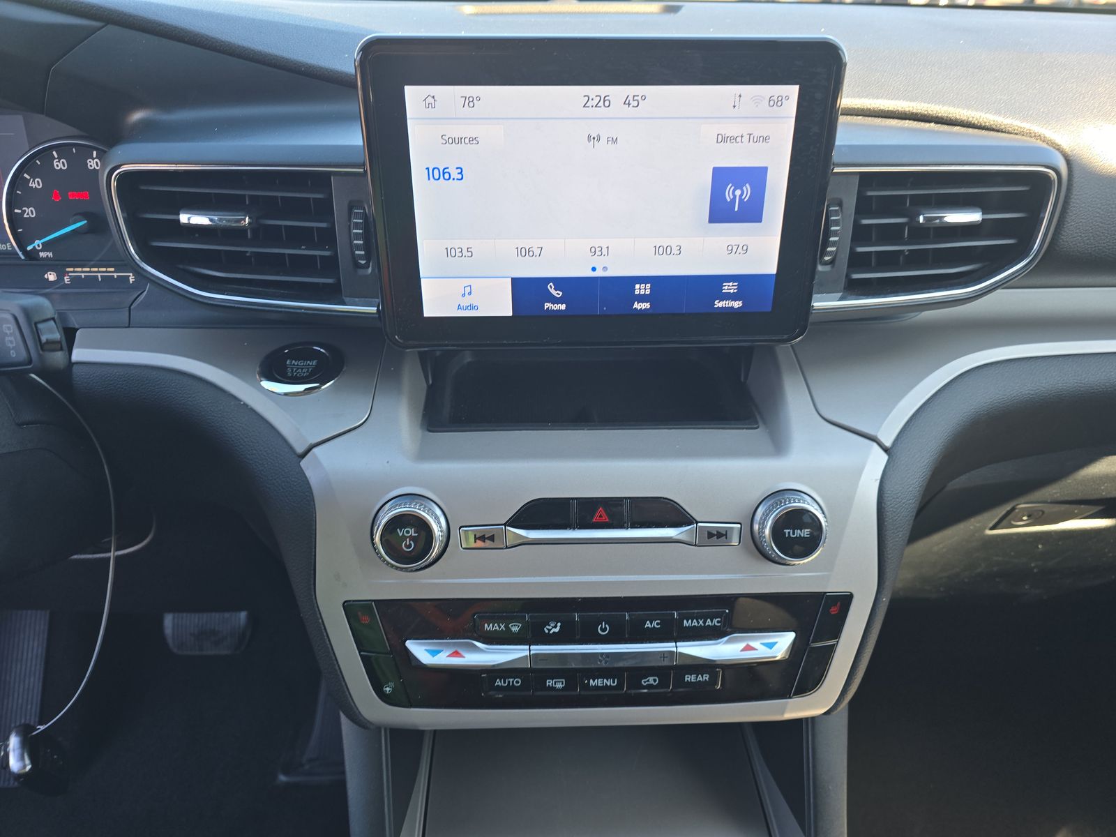 2023 Ford Explorer XLT AWD