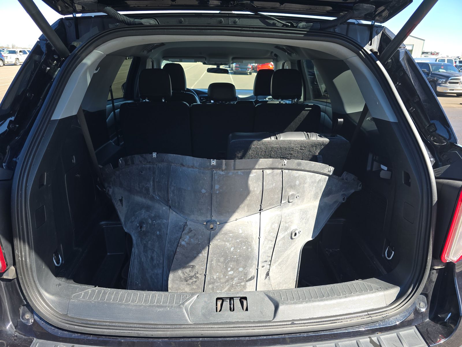 2023 Ford Explorer XLT AWD