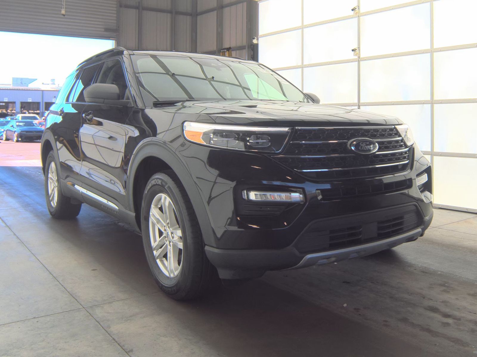 2023 Ford Explorer XLT AWD