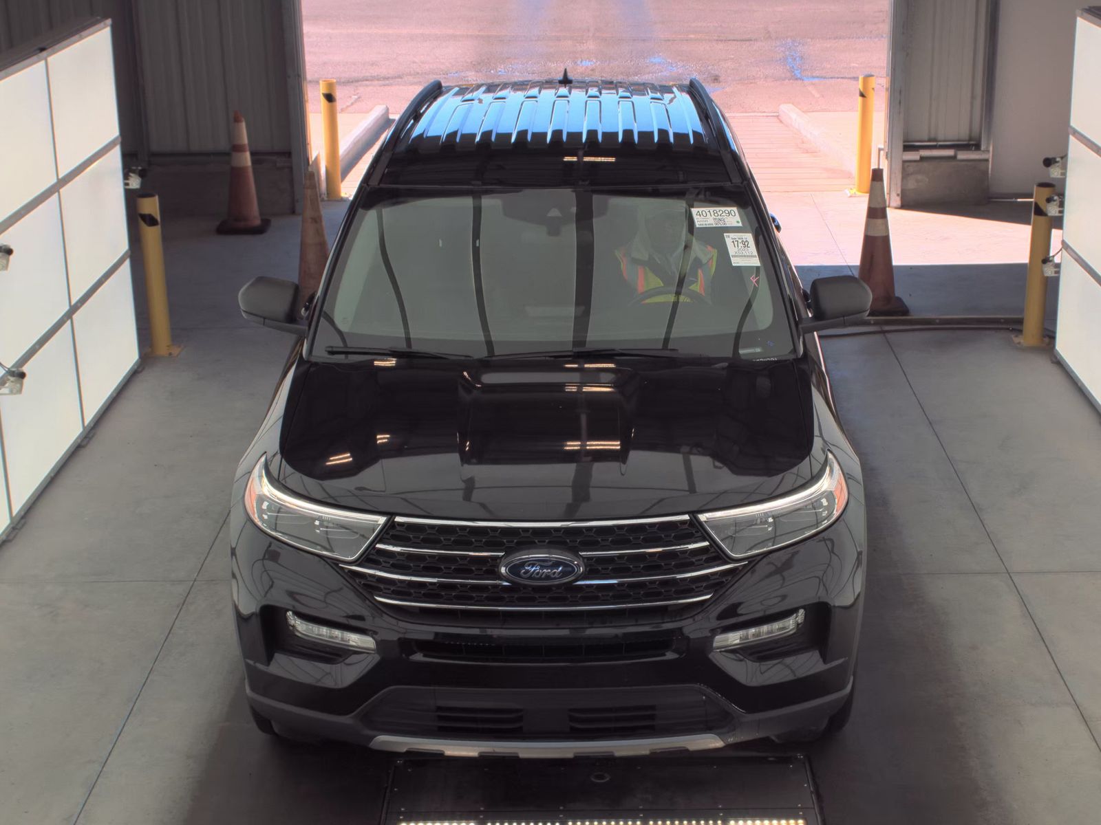 2023 Ford Explorer XLT AWD