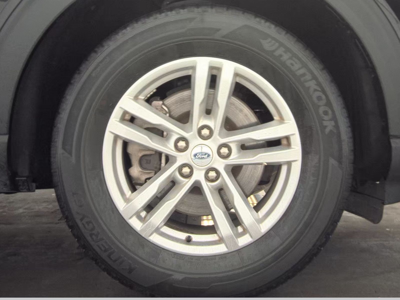 2023 Ford Explorer XLT AWD