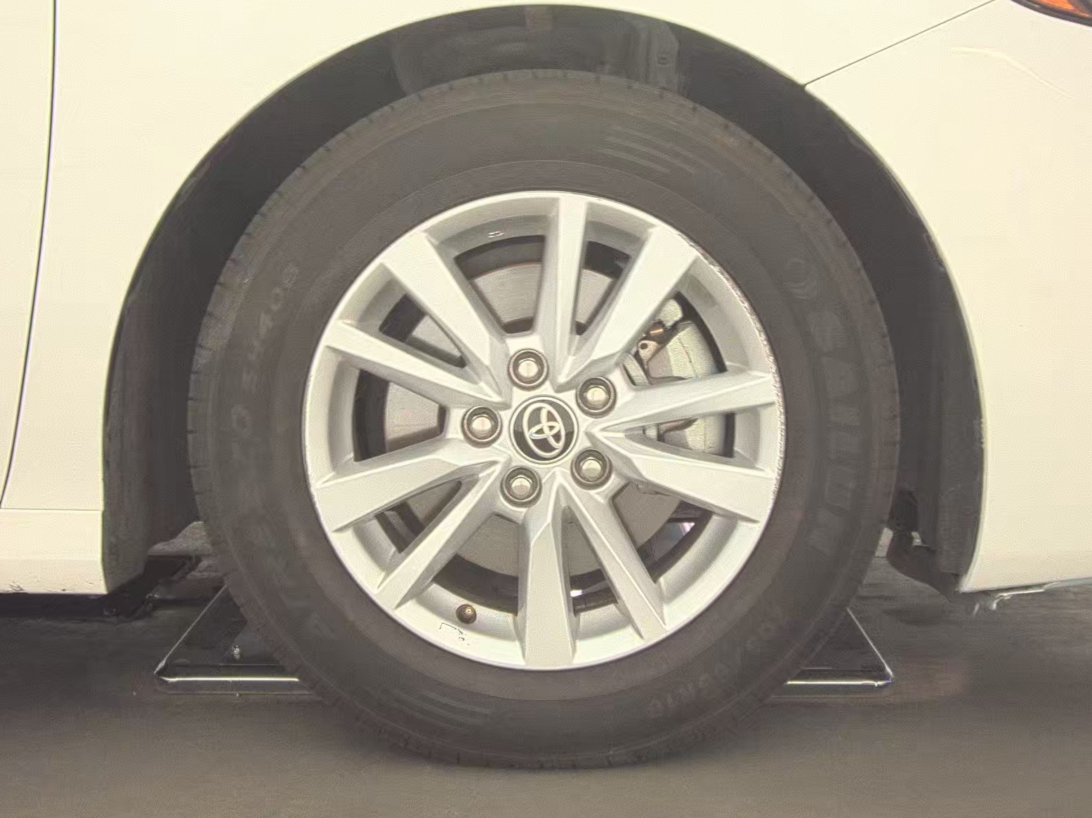 2025 Toyota Camry LE FWD