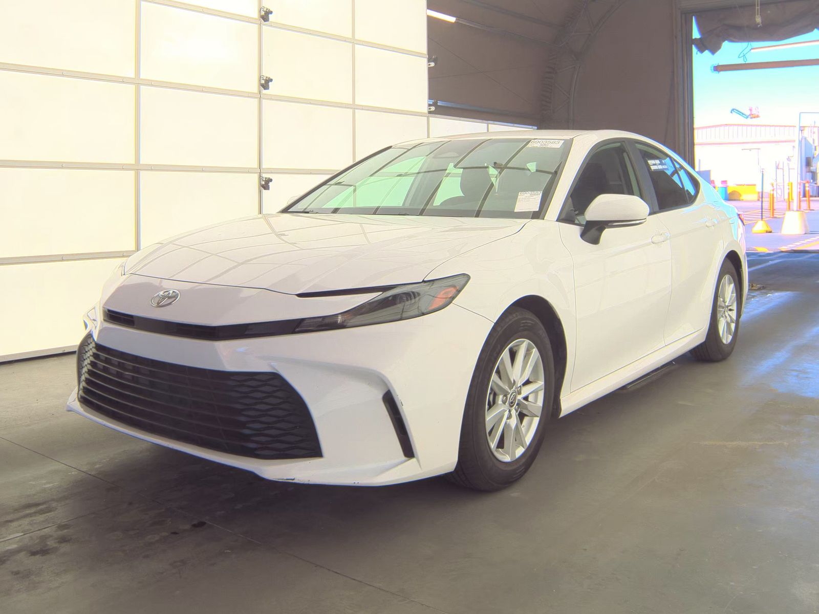 2025 Toyota Camry LE FWD