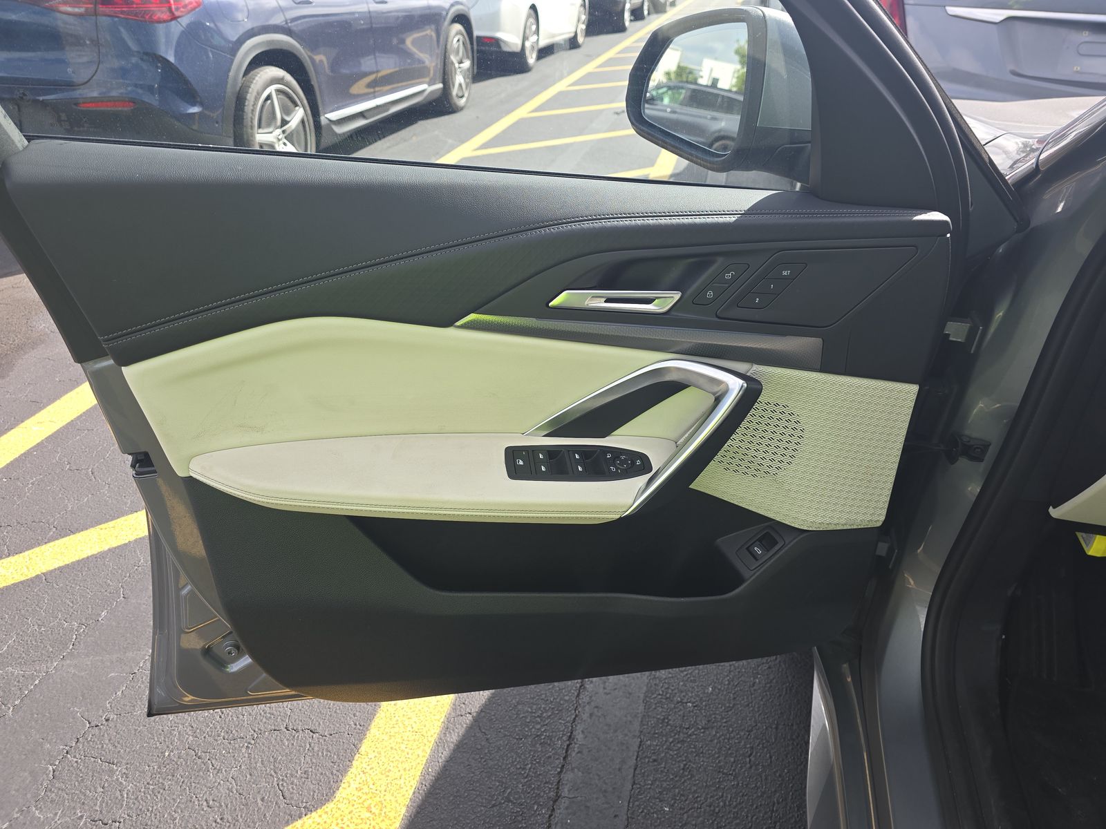 2026 BMW X2 xDrive28i AWD