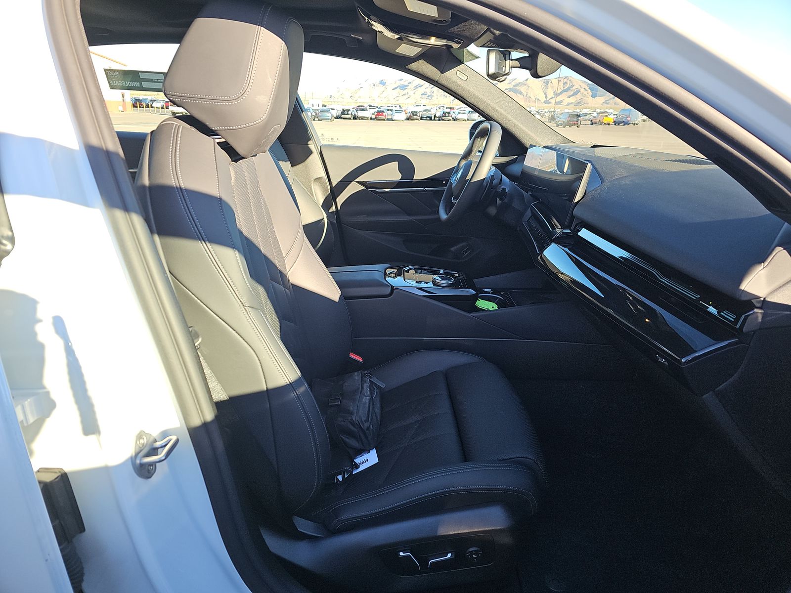 2025 BMW 5 Series 530i xDrive AWD