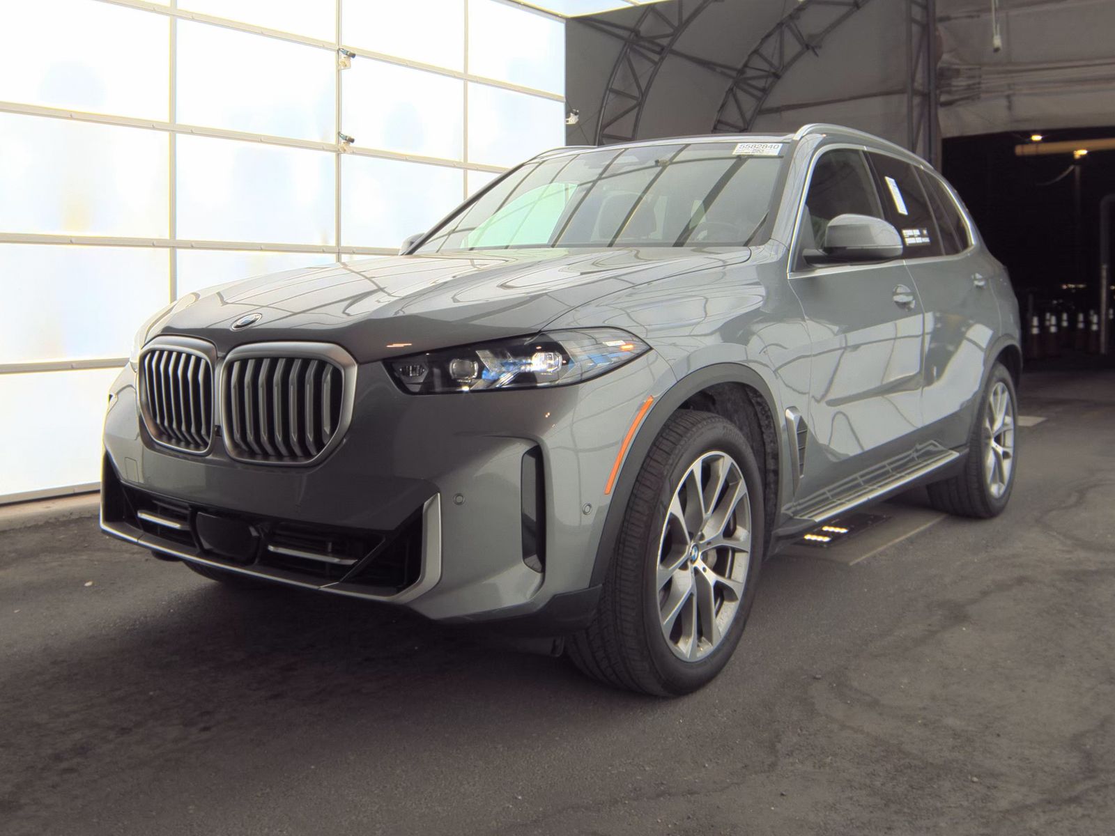 2025 BMW X5 xDrive40i AWD