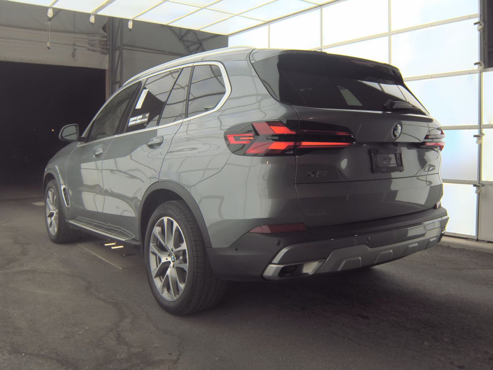 2025 BMW X5 xDrive40i AWD