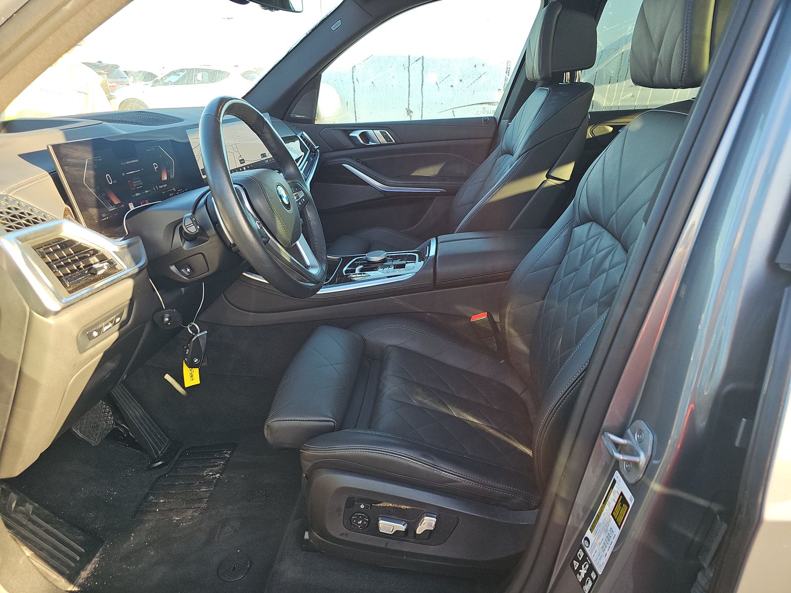 2025 BMW X5 xDrive40i AWD