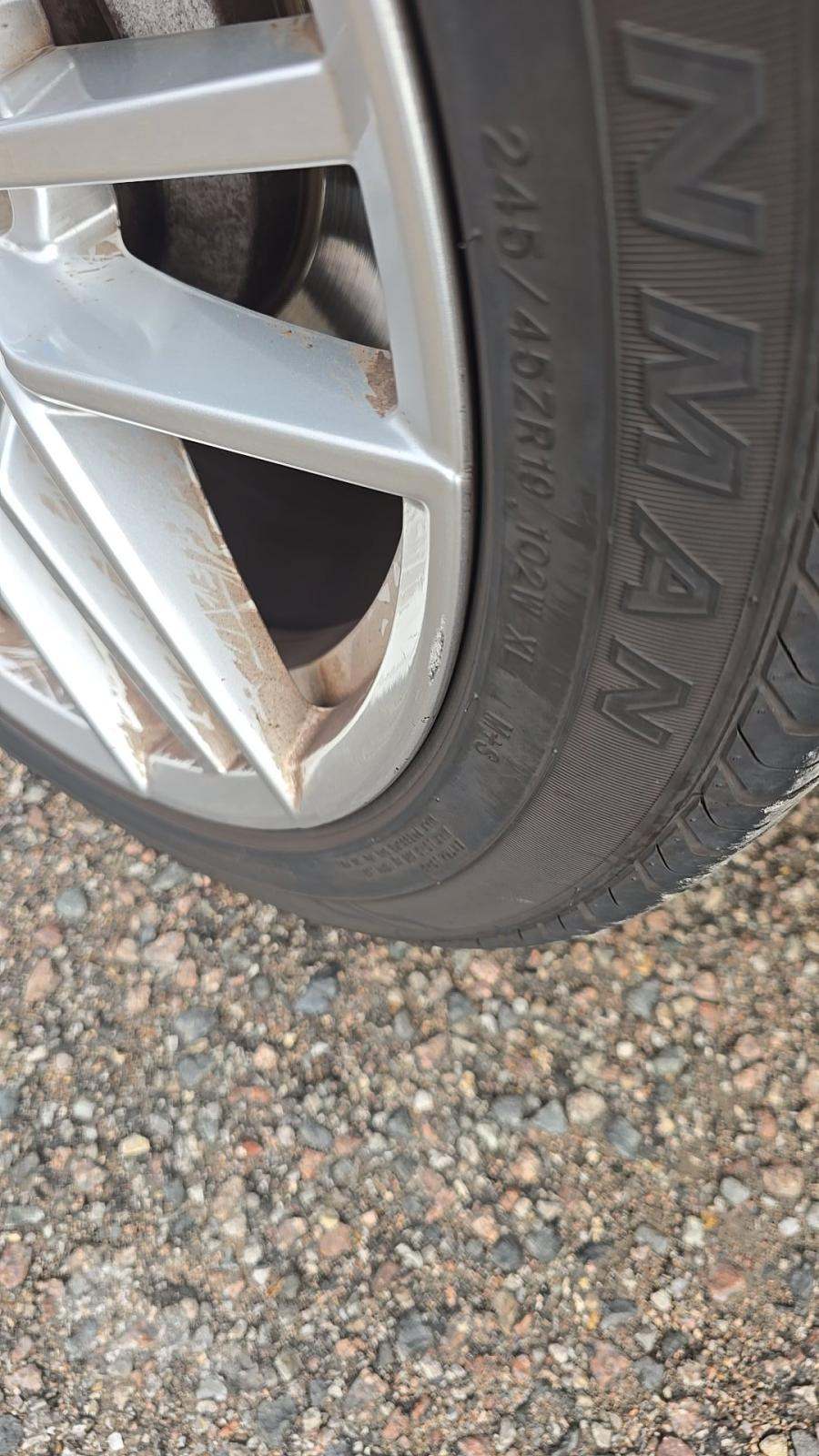 2025 BMW 5 Series 530i RWD