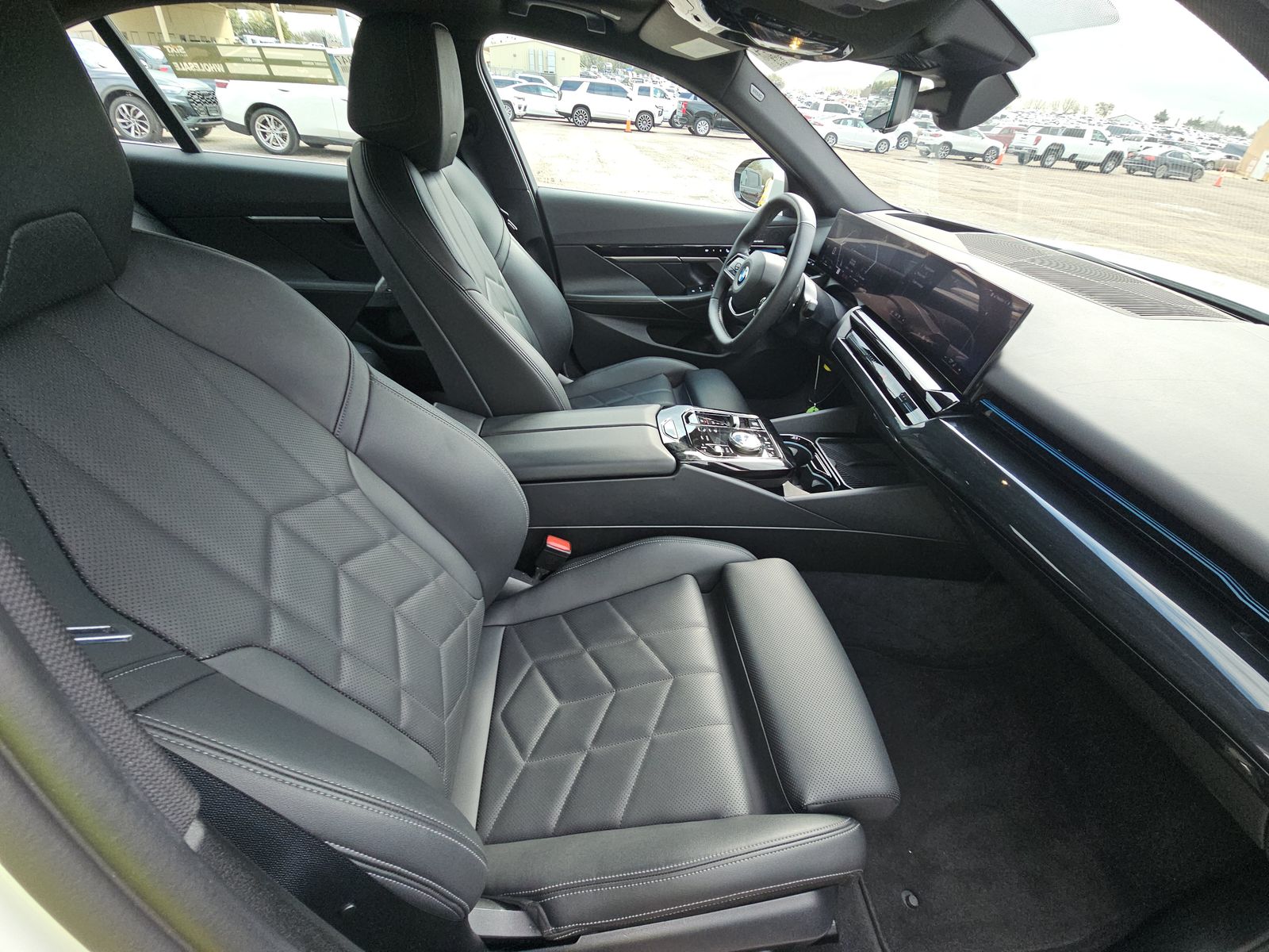 2025 BMW 5 Series 530i RWD