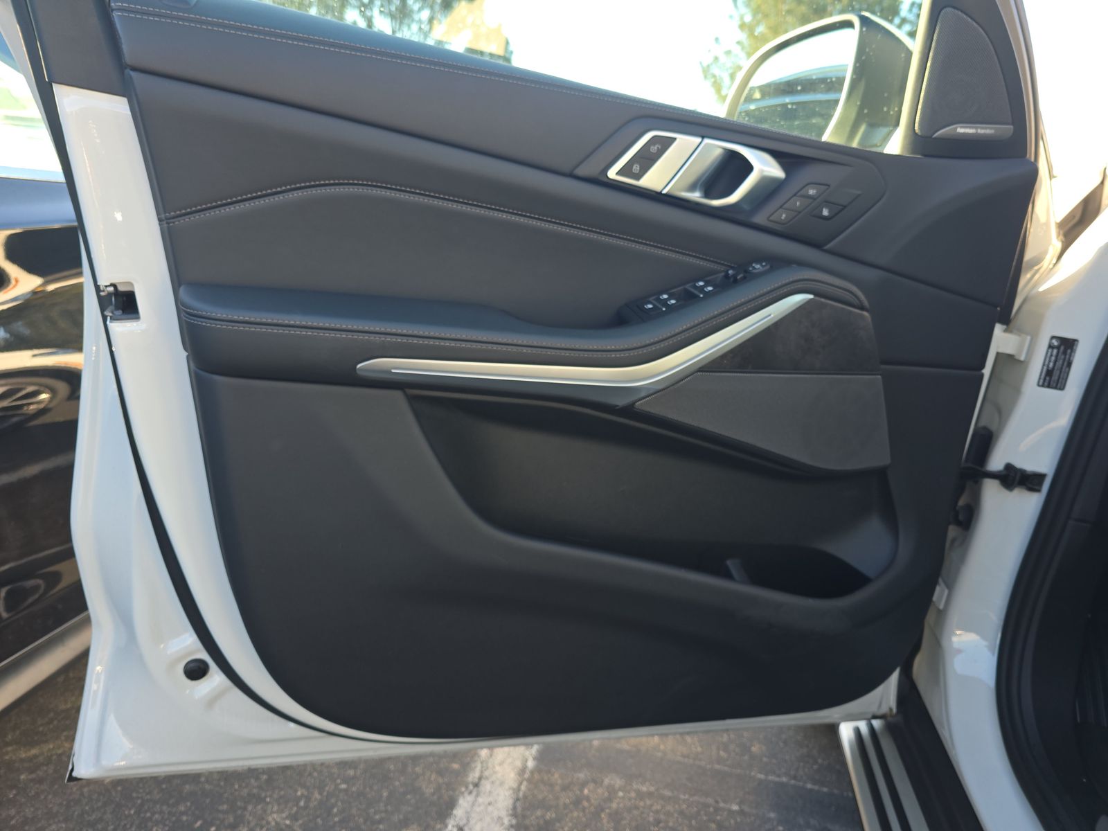 2025 BMW X5 xDrive40i AWD