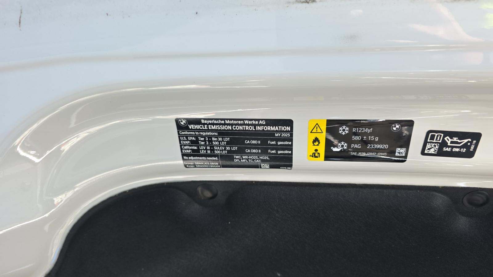 2025 BMW X5 xDrive40i AWD