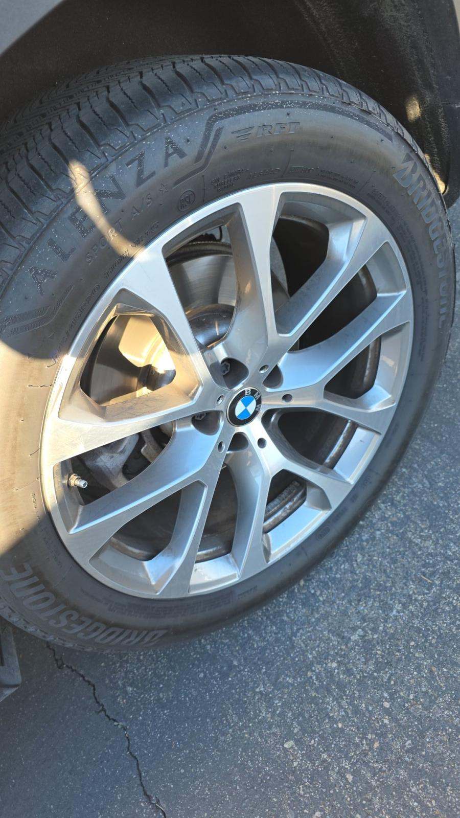 2025 BMW X5 xDrive40i AWD