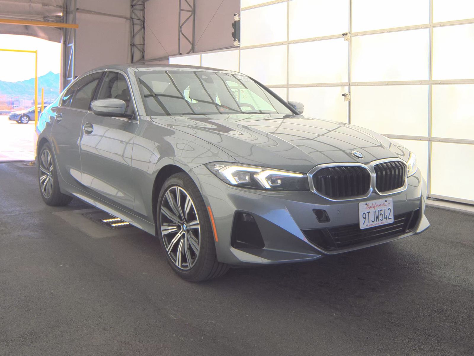 2025 BMW 3 Series 330i xDrive AWD