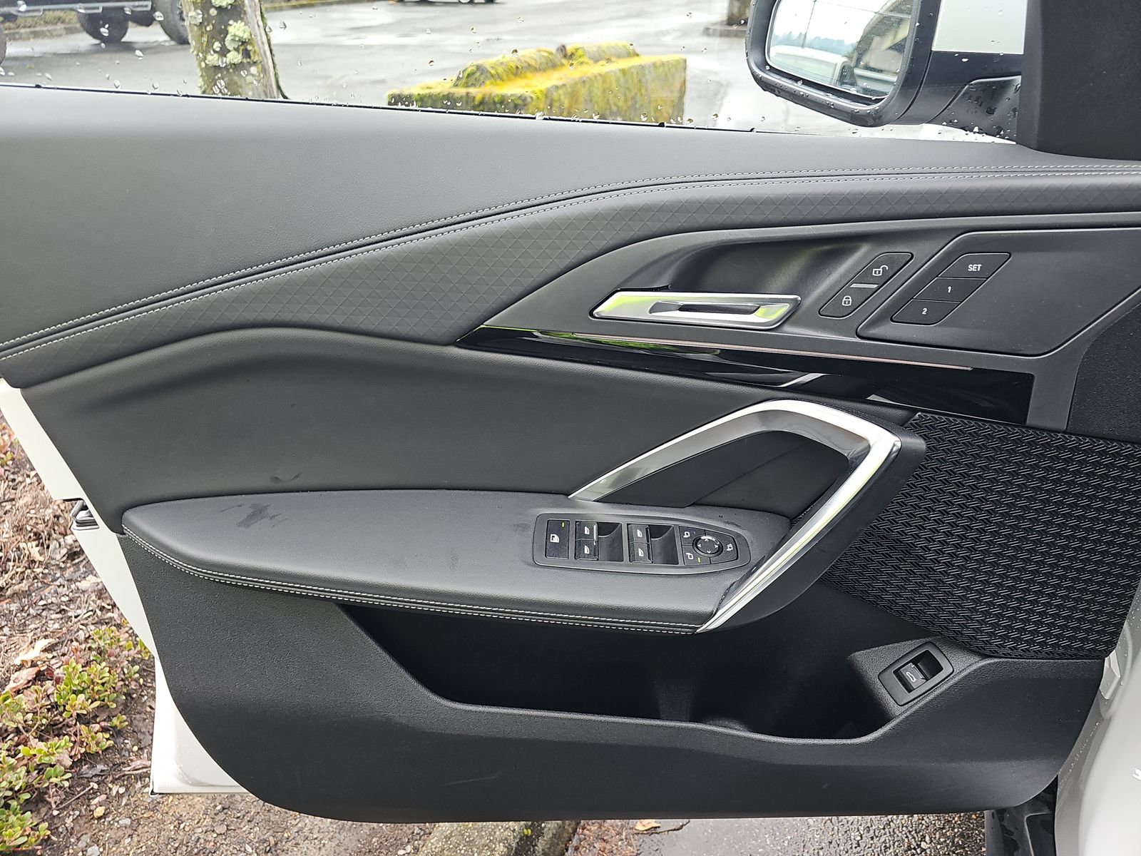 2025 BMW X2 xDrive28i AWD