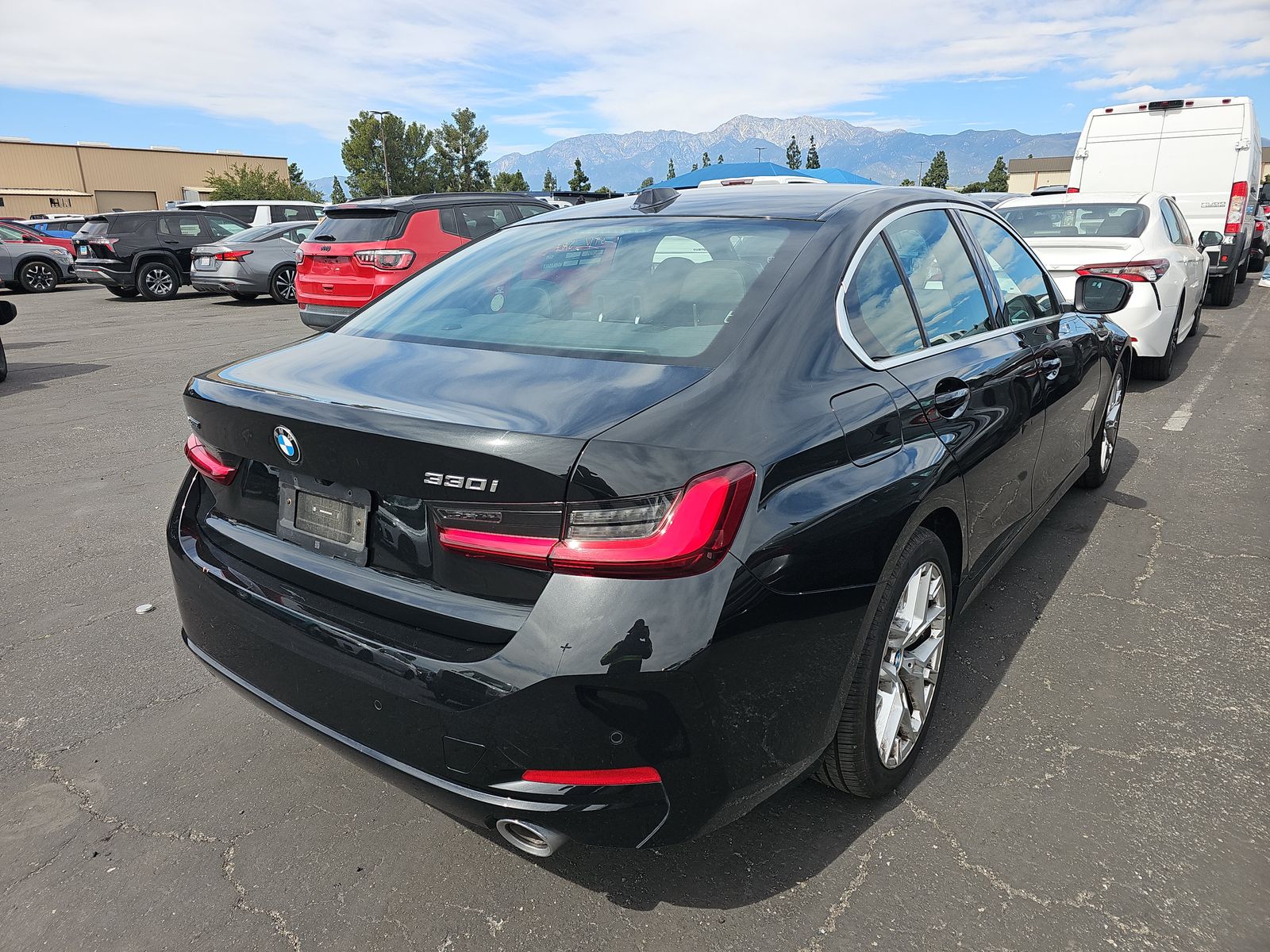 2025 BMW 3 Series 330i xDrive AWD