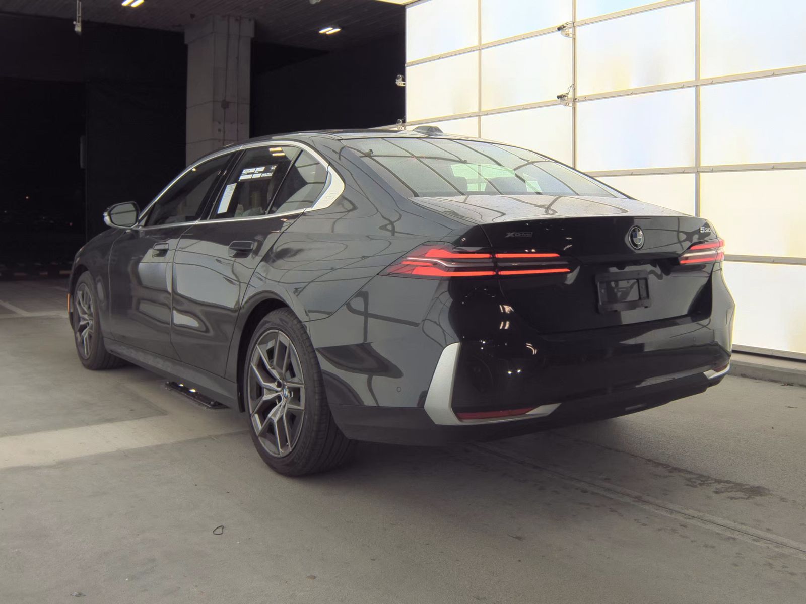 2026 BMW 5 Series 530i xDrive AWD