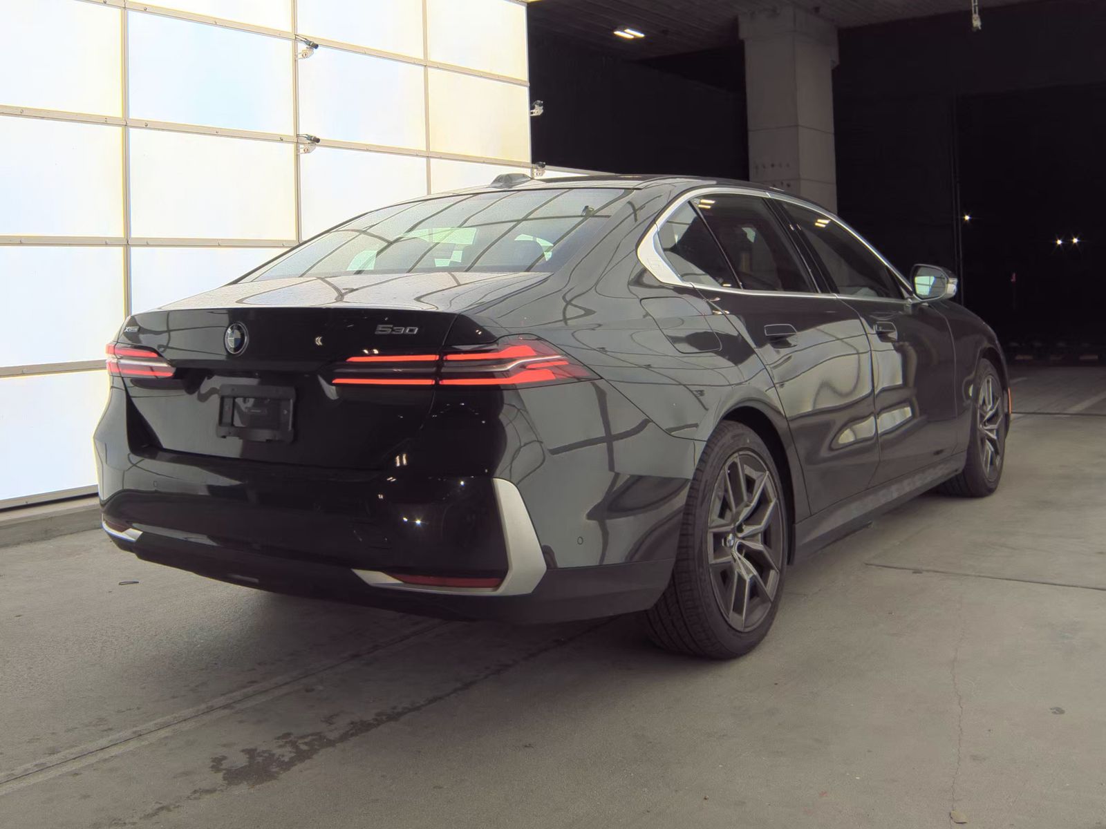 2026 BMW 5 Series 530i xDrive AWD